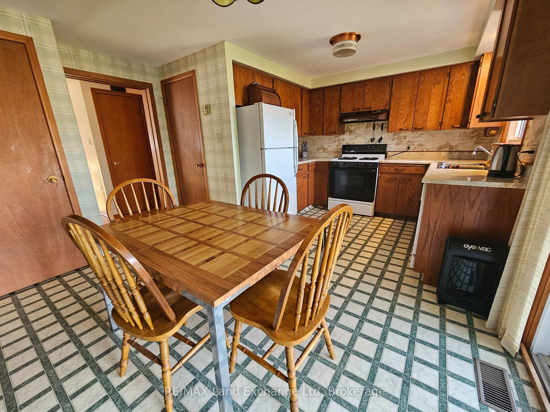 Photo 19 of 515 Maitland Crescent, North Huron, Wingham — HOMEH