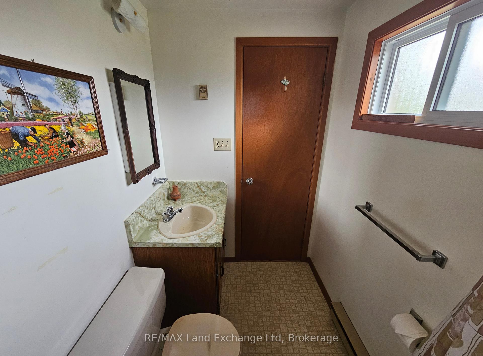 Photo 24 of 515 Maitland Crescent, North Huron, Wingham — HOMEH