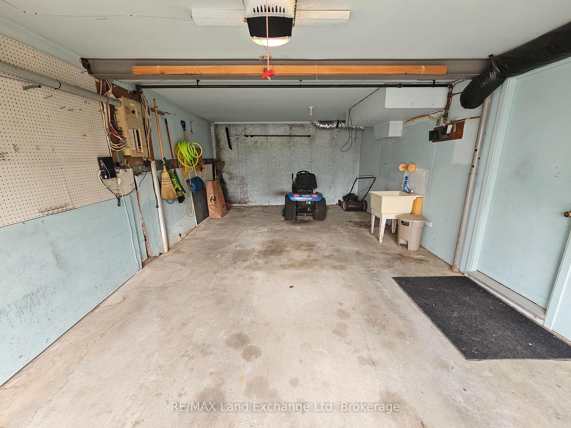 Photo 44 of 515 Maitland Crescent, North Huron, Wingham — HOMEH