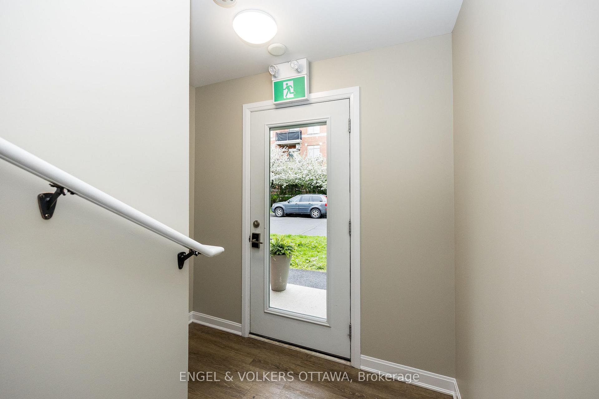 Photo 9 of 52 Ontario Street, Ottawa, Overbrook — HOMEH