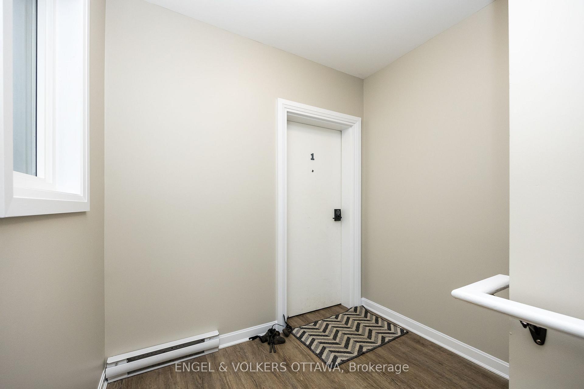 Photo 10 of 52 Ontario Street, Ottawa, Overbrook — HOMEH