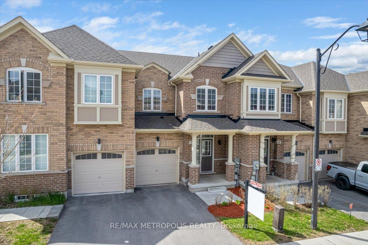 Photo 32 of 82 Dundonald Trail, Newmarket, Glenway Estates — HOMEH