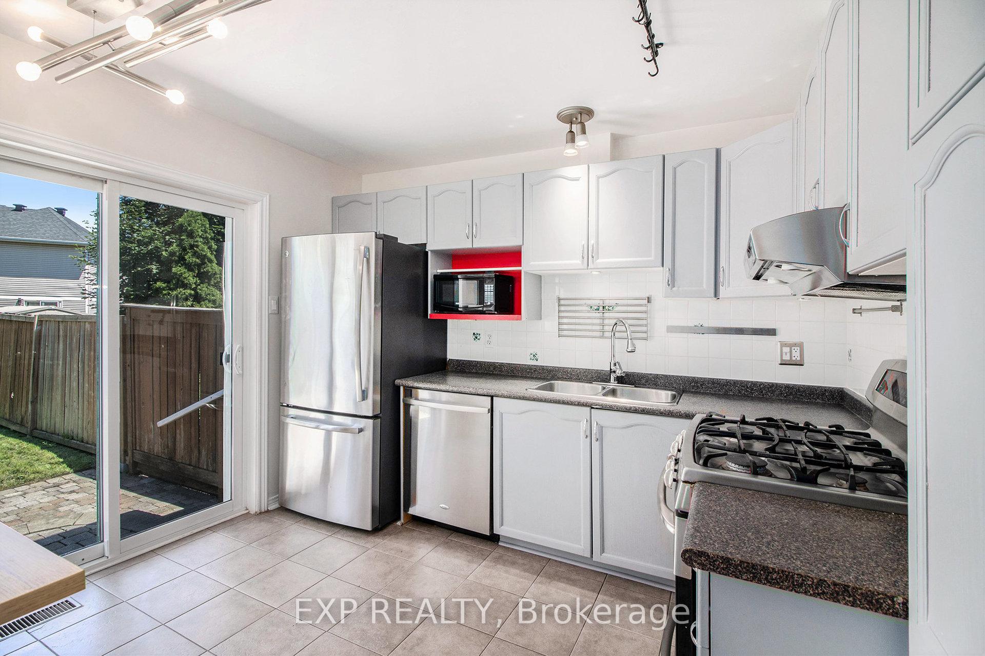 Photo 5 of 1485 Launay Avenue, Ottawa, Fallingbrook/Pineridge — HOMEH