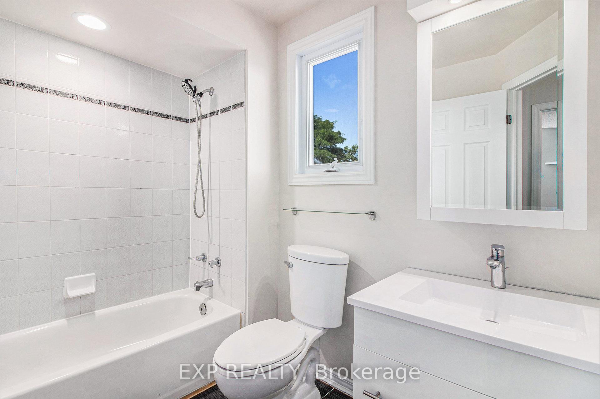 Photo 8 of 1485 Launay Avenue, Ottawa, Fallingbrook/Pineridge — HOMEH
