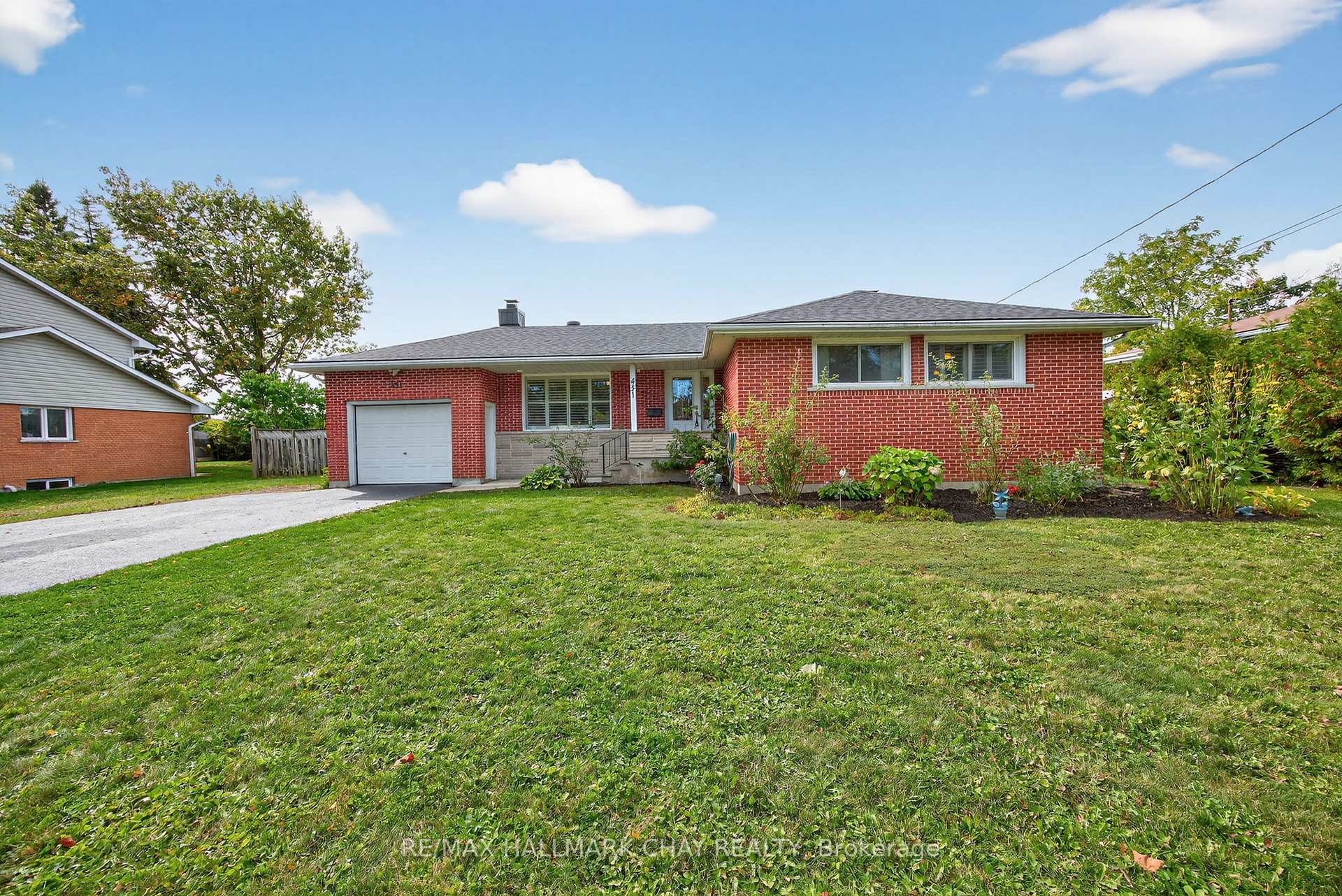 Photo 1 of 451 Jamieson Drive, Orillia — HOMEH