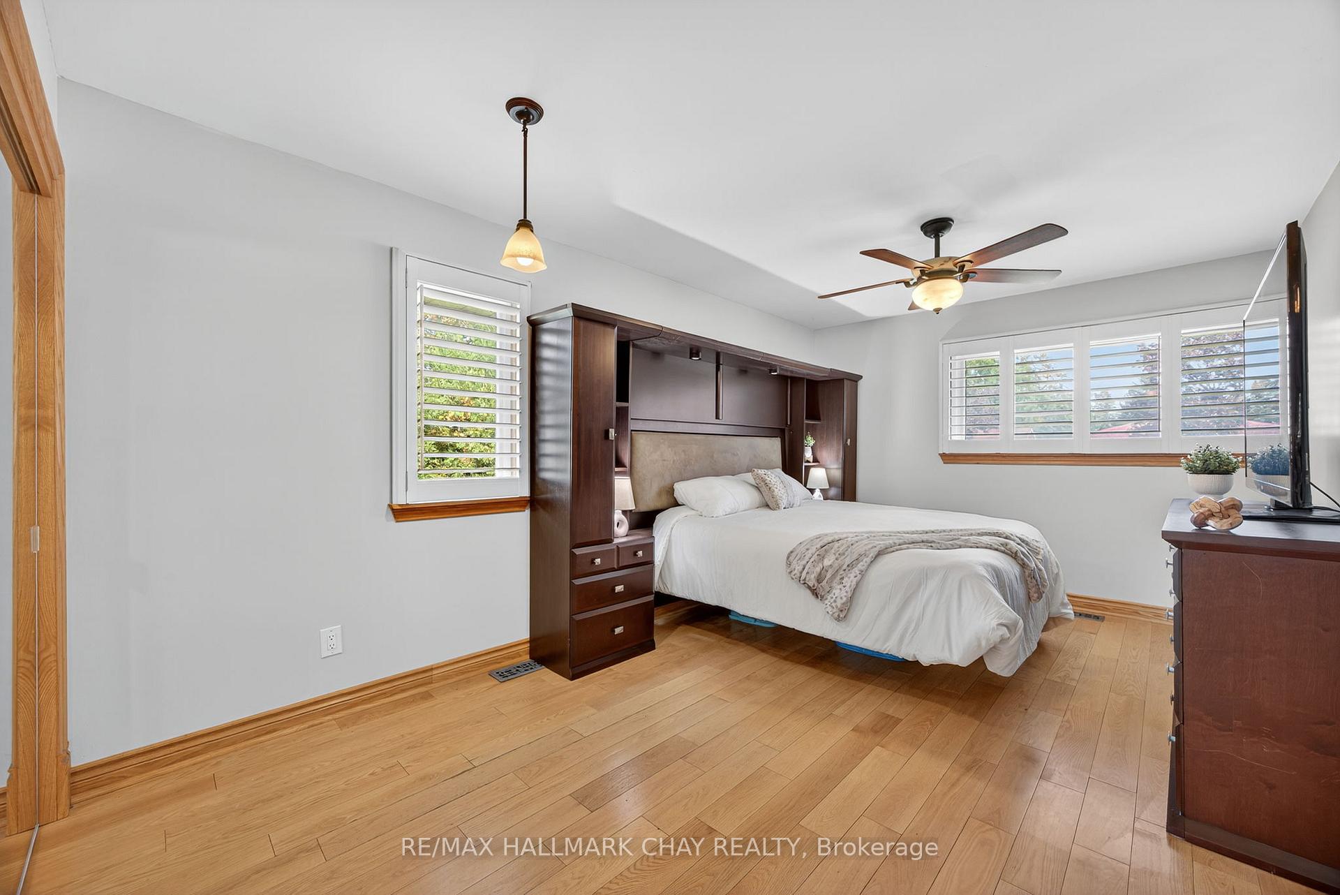 Photo 8 of 451 Jamieson Drive, Orillia — HOMEH