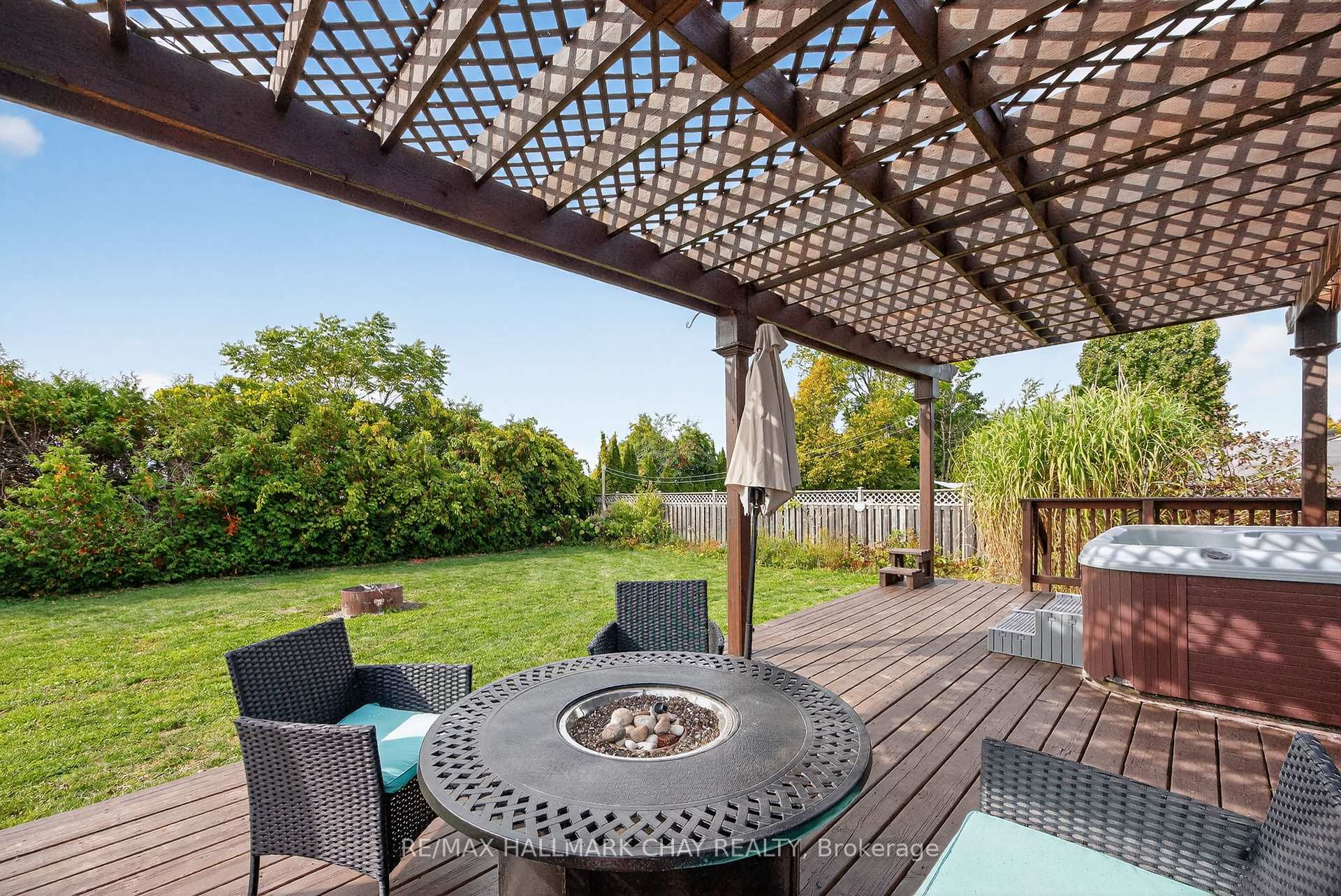 Photo 22 of 451 Jamieson Drive, Orillia — HOMEH
