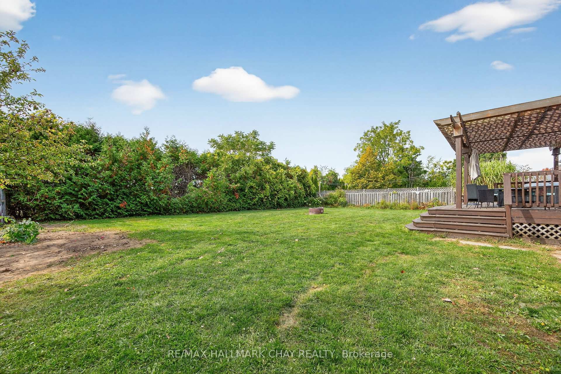 Photo 24 of 451 Jamieson Drive, Orillia — HOMEH