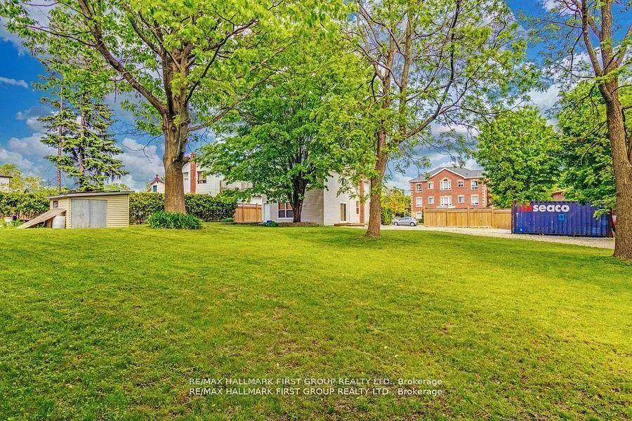 Photo 12 of Unit Main & 2nd Level, 26 Whiting Avenue, Oshawa, Lakeview — HOMEH