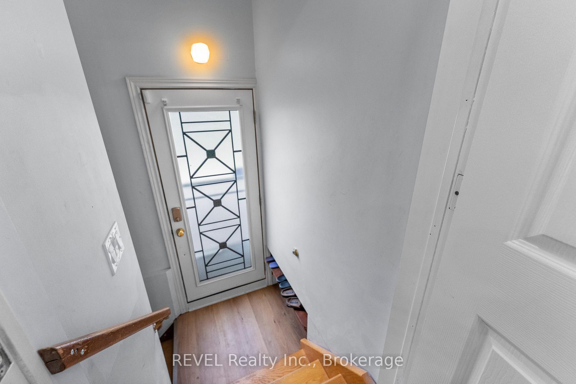Photo 2 of Unit lower, 8407 Mears Crescent, Niagara Falls, Chippawa — HOMEH