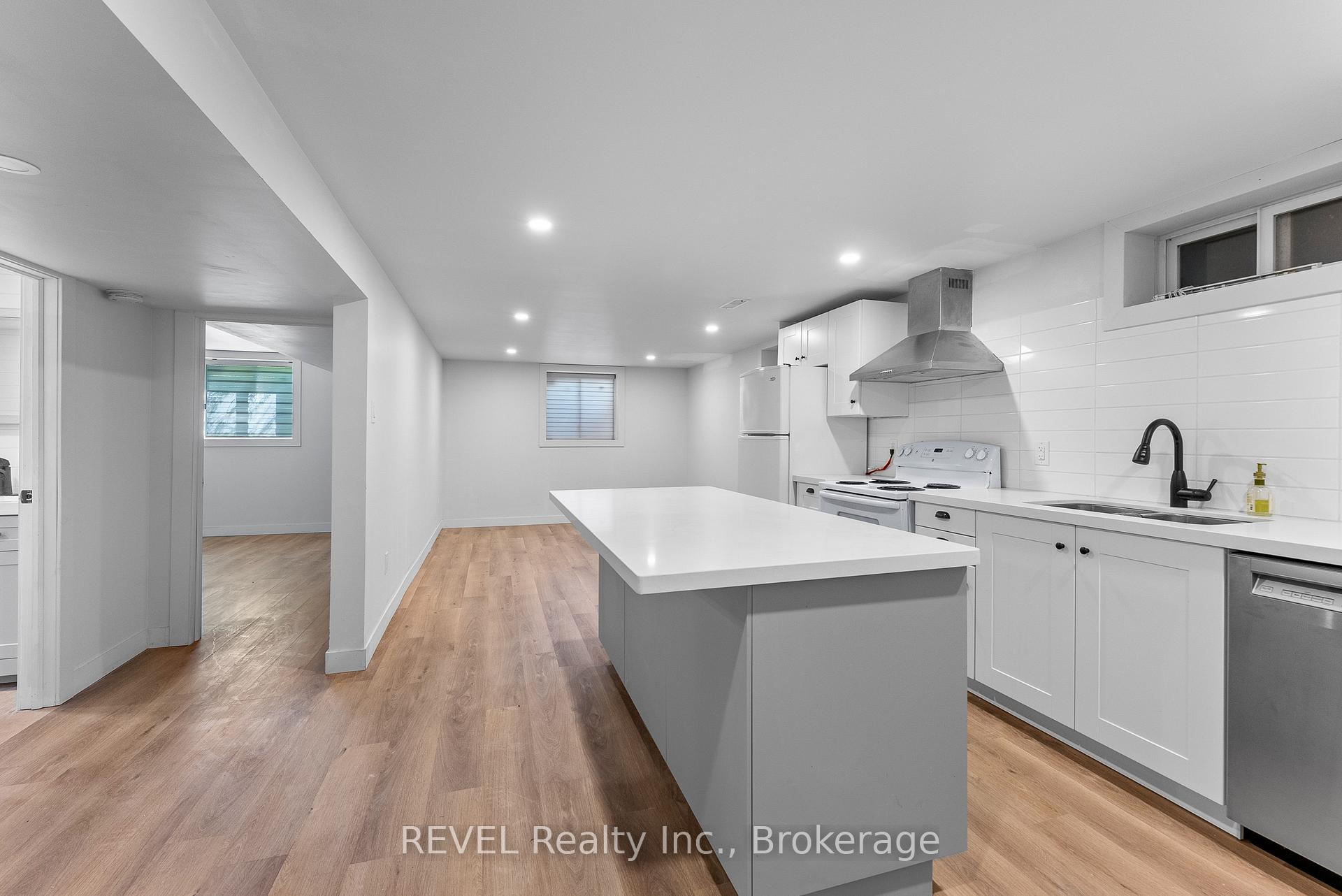 Photo 4 of Unit lower, 8407 Mears Crescent, Niagara Falls, Chippawa — HOMEH