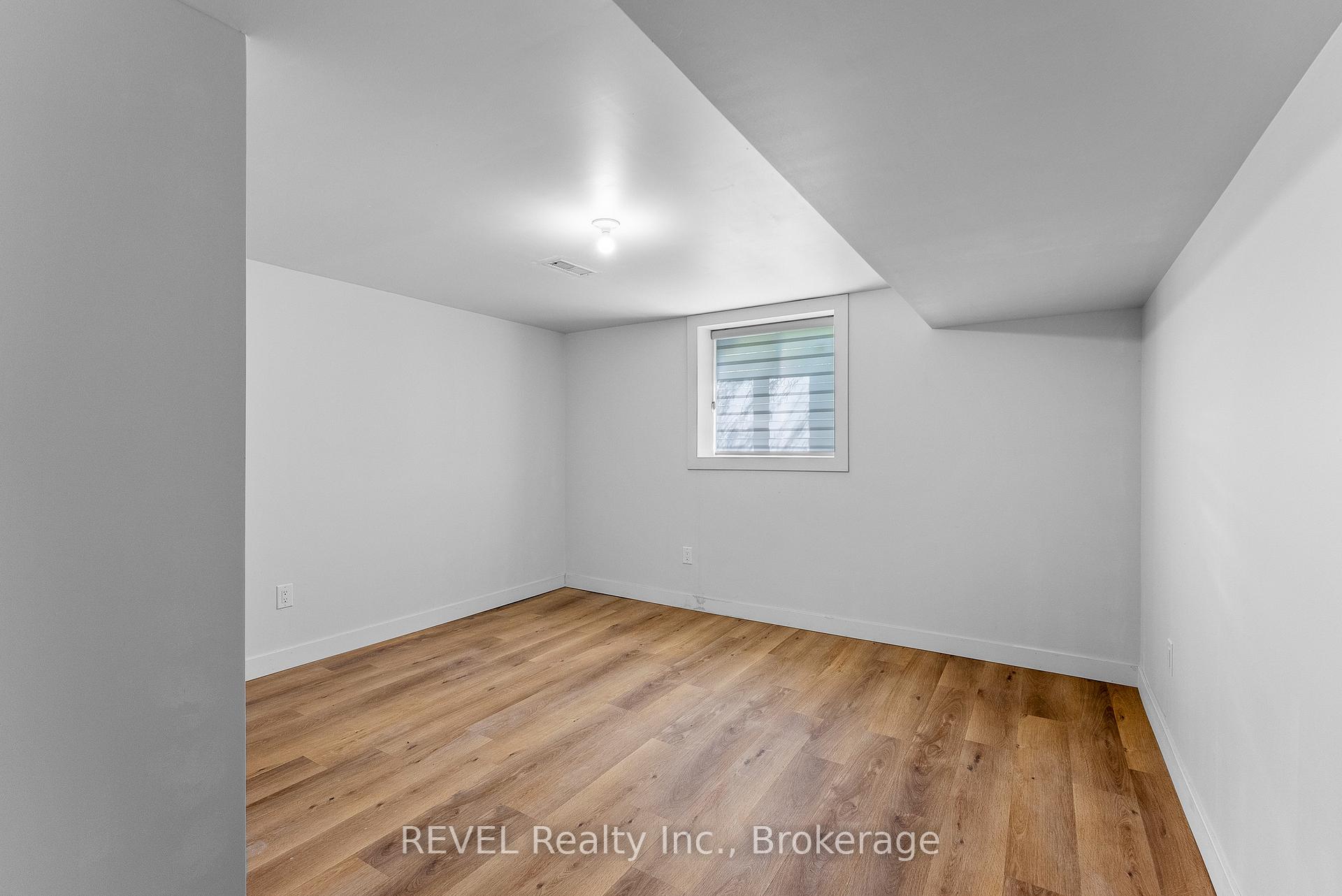 Photo 9 of Unit lower, 8407 Mears Crescent, Niagara Falls, Chippawa — HOMEH