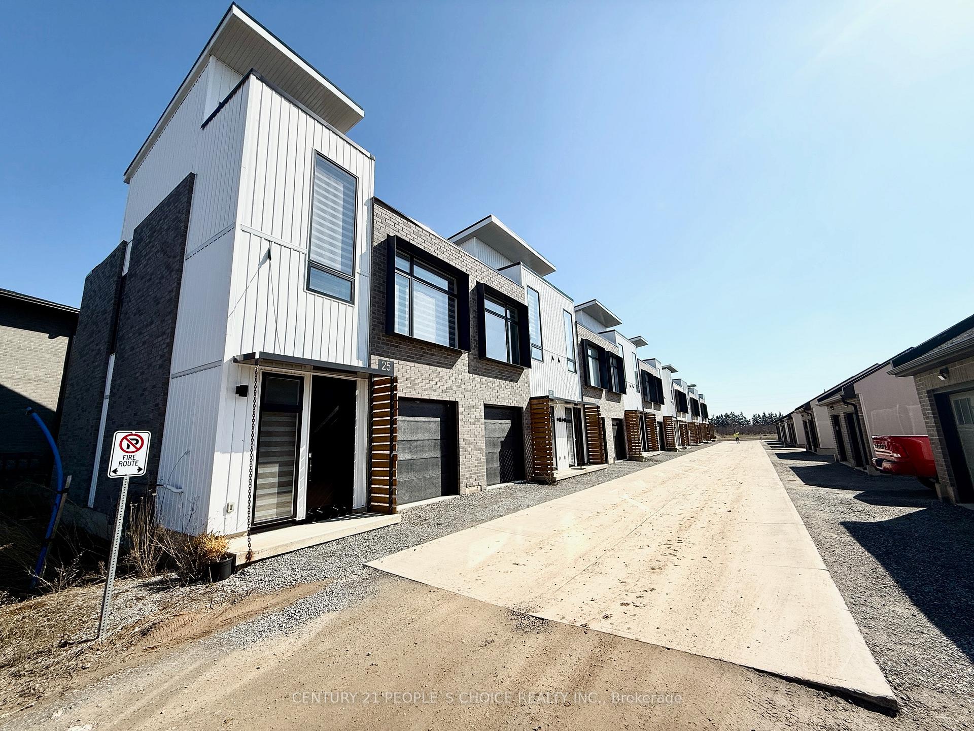 Photo 1 of 25 Summersides Mews, Pelham, Fonthill — HOMEH
