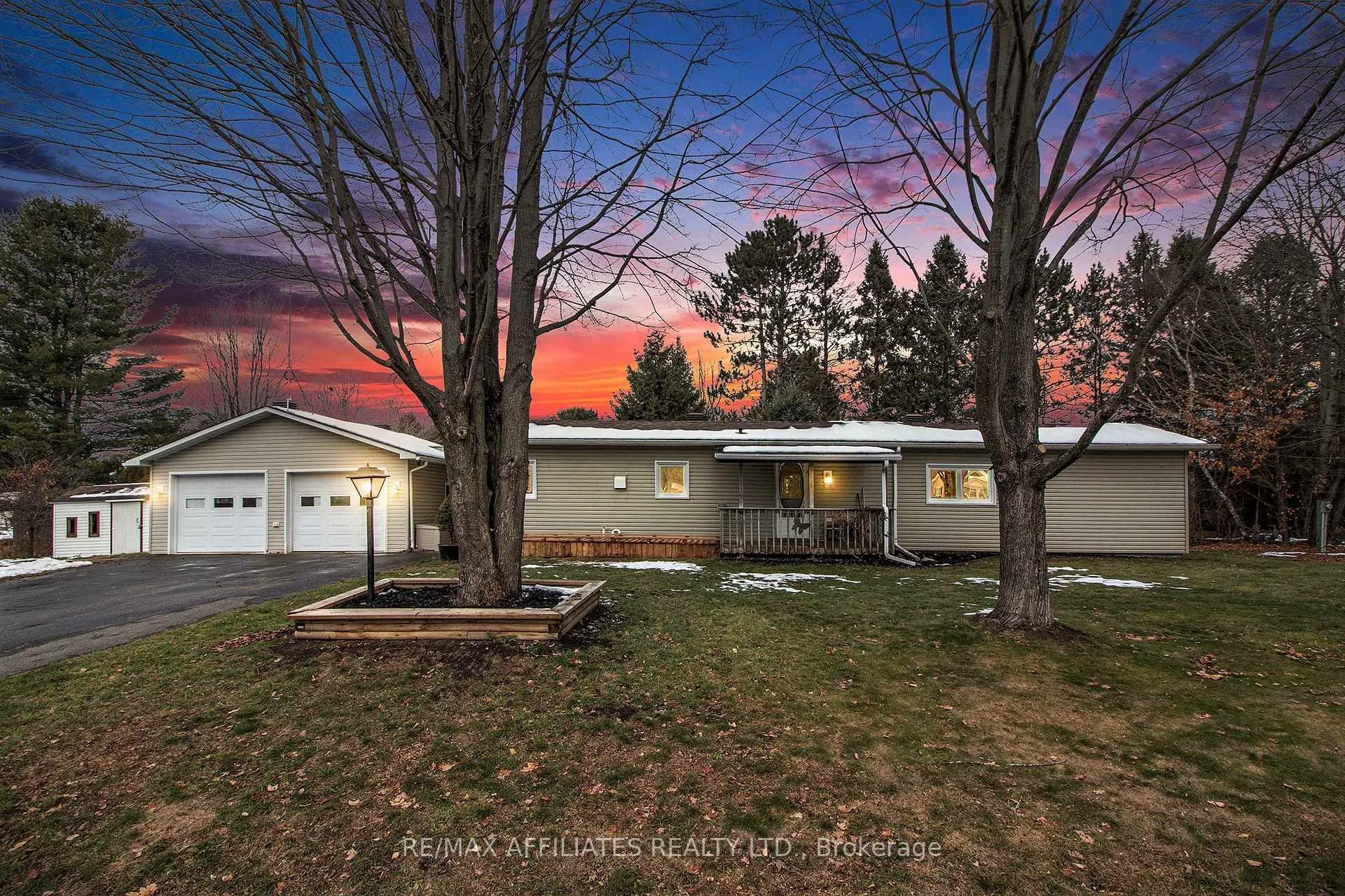 Front of Unit Unit 32, 5620 Rockdale Road