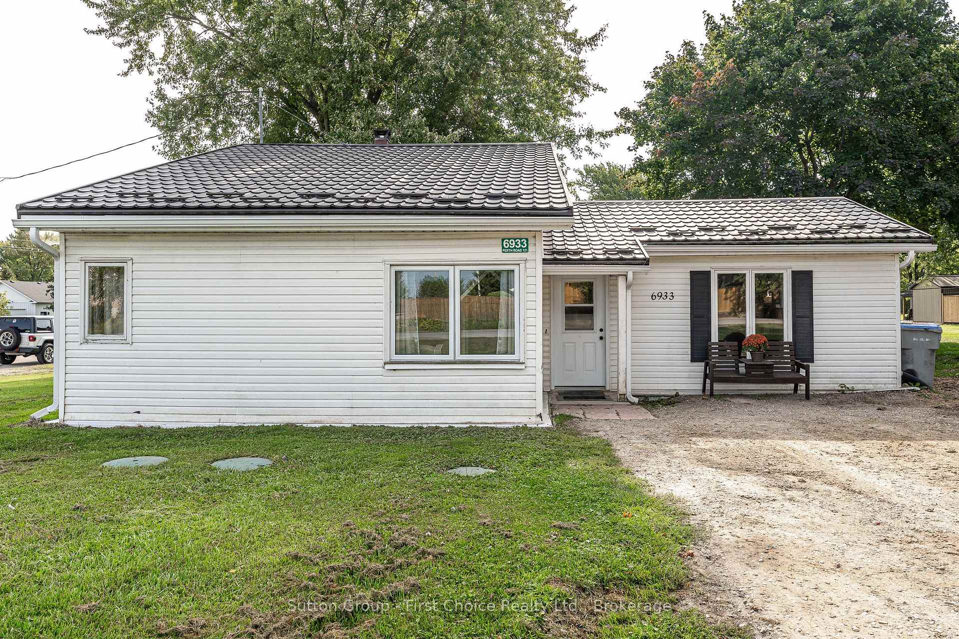 Photo 2 of 6933 Perth County Road 121, Perth East, Millbank — HOMEH
