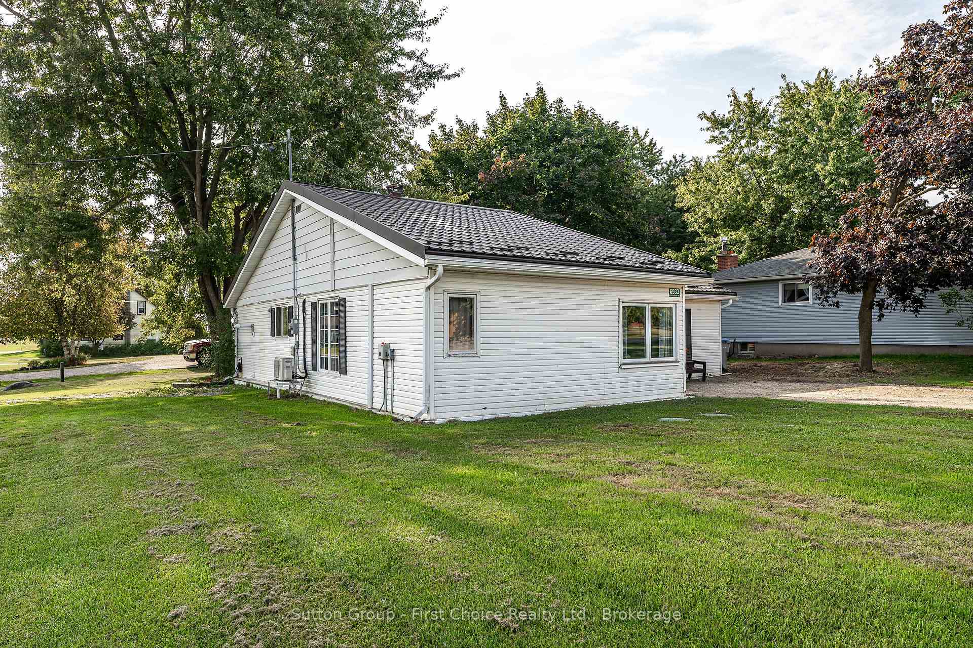 Photo 3 of 6933 Perth County Road 121, Perth East, Millbank — HOMEH