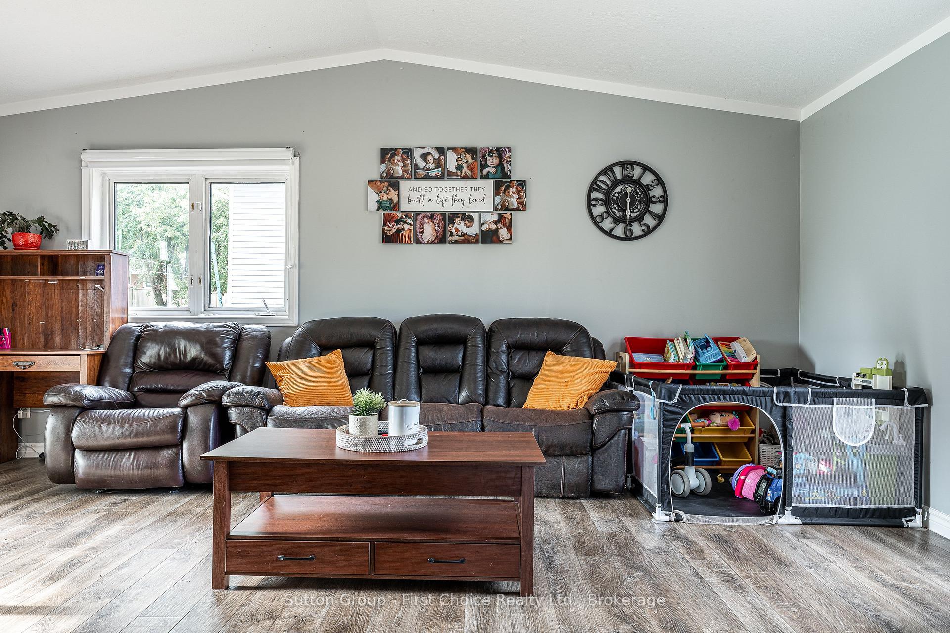 Photo 8 of 6933 Perth County Road 121, Perth East, Millbank — HOMEH