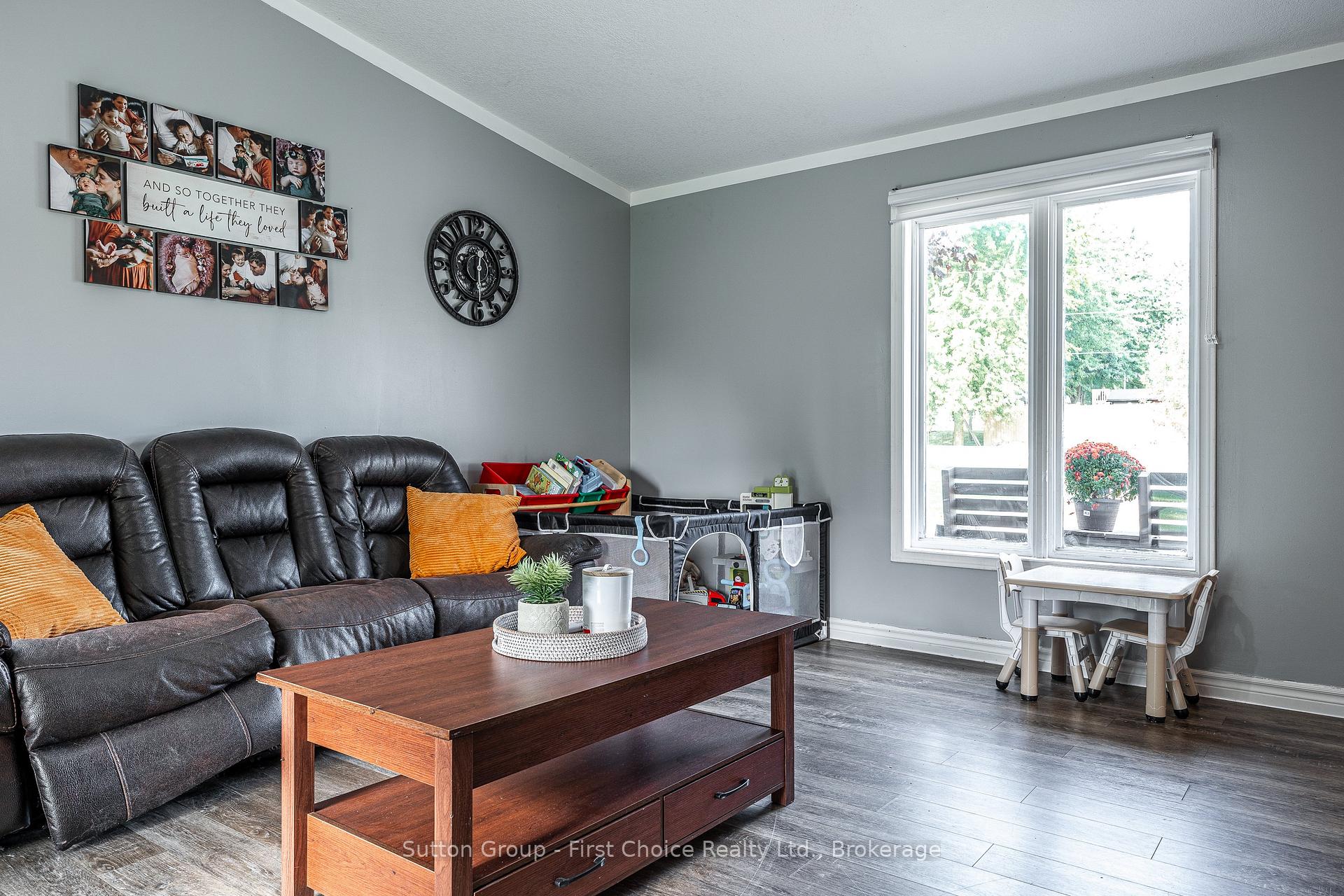Photo 10 of 6933 Perth County Road 121, Perth East, Millbank — HOMEH