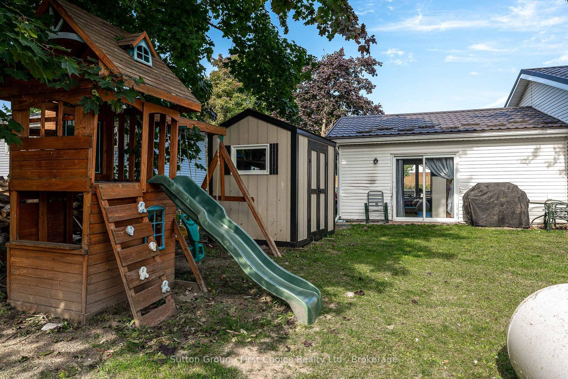Photo 32 of 6933 Perth County Road 121, Perth East, Millbank — HOMEH