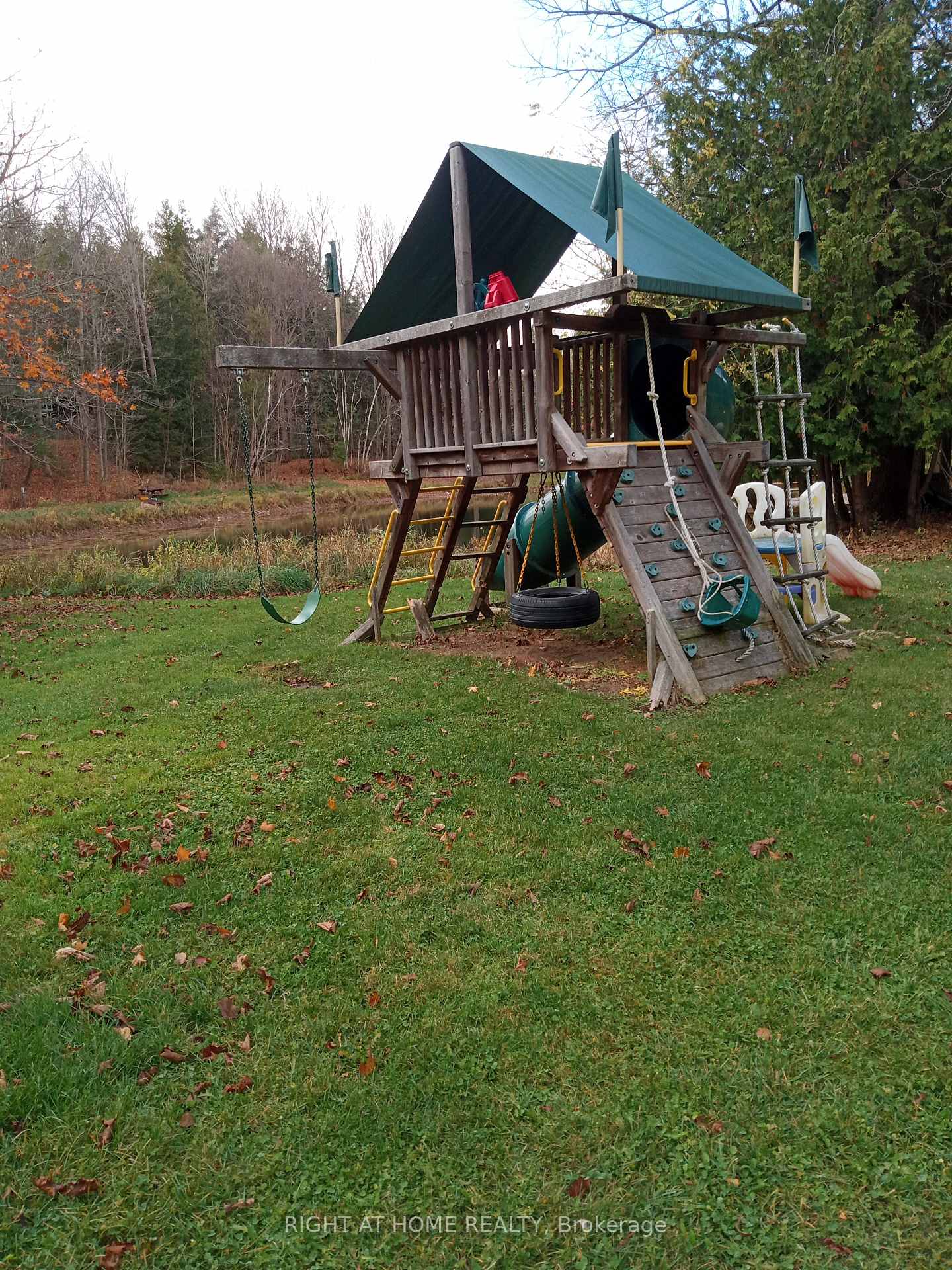 Photo 9 of 7 pine river Crescent, Mulmur, Rural Mulmur — HOMEH