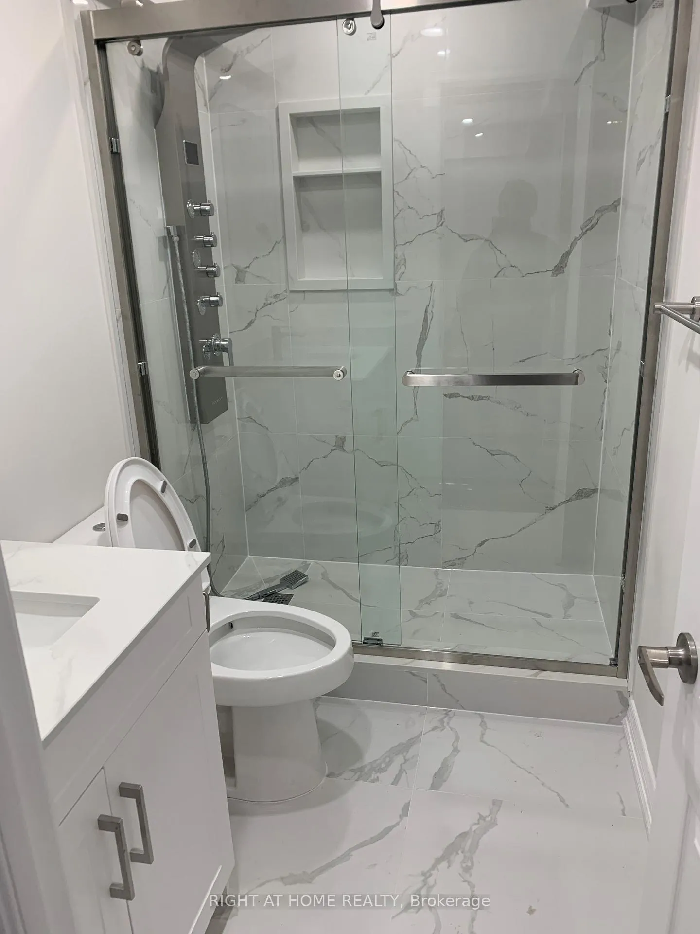 Photo 11 of Unit Basement, 1776 Finkle Drive, Oshawa, Taunton — HOMEH