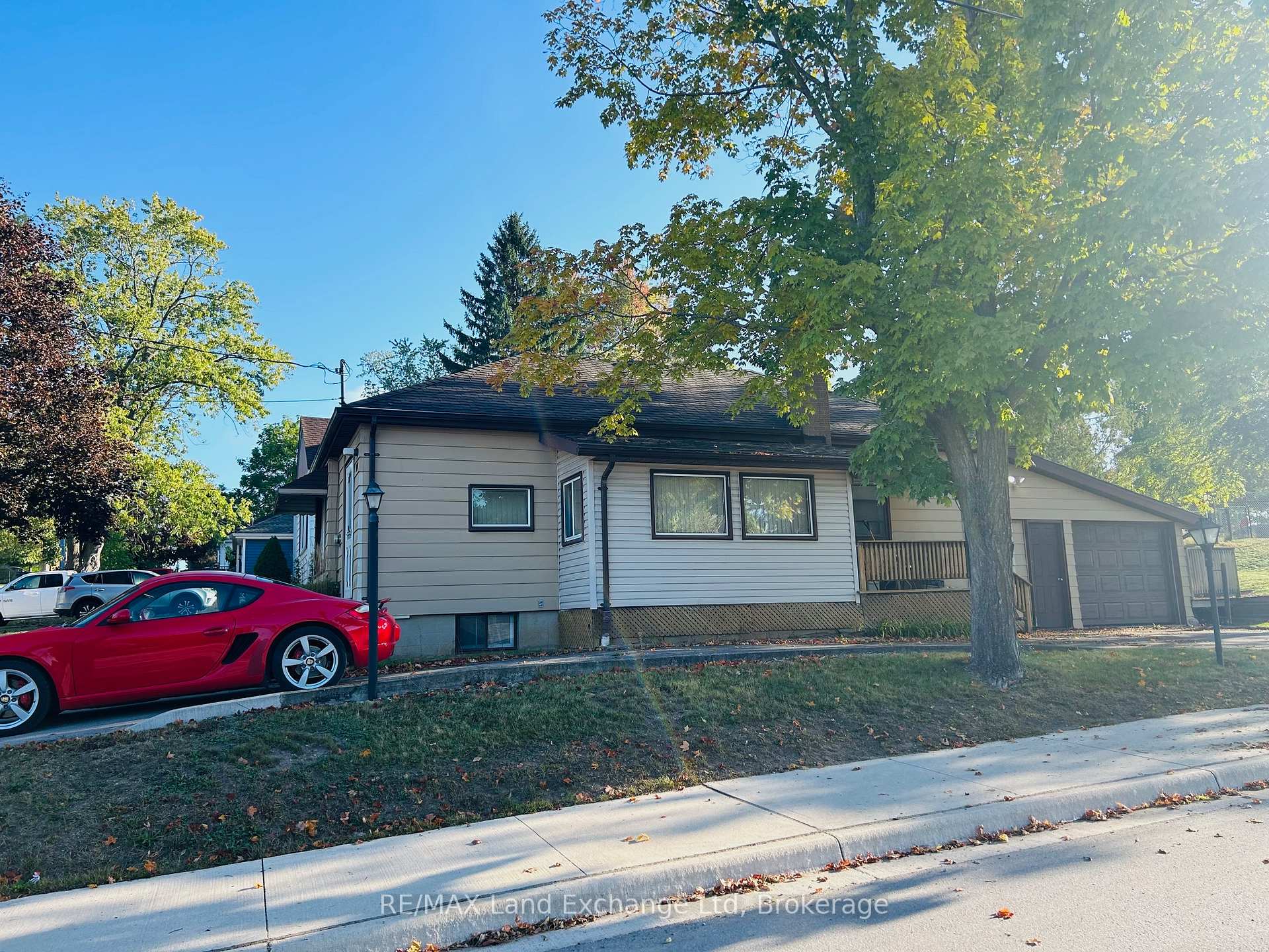 Photo 3 of 99 Carling Terrace, North Huron, Wingham — HOMEH