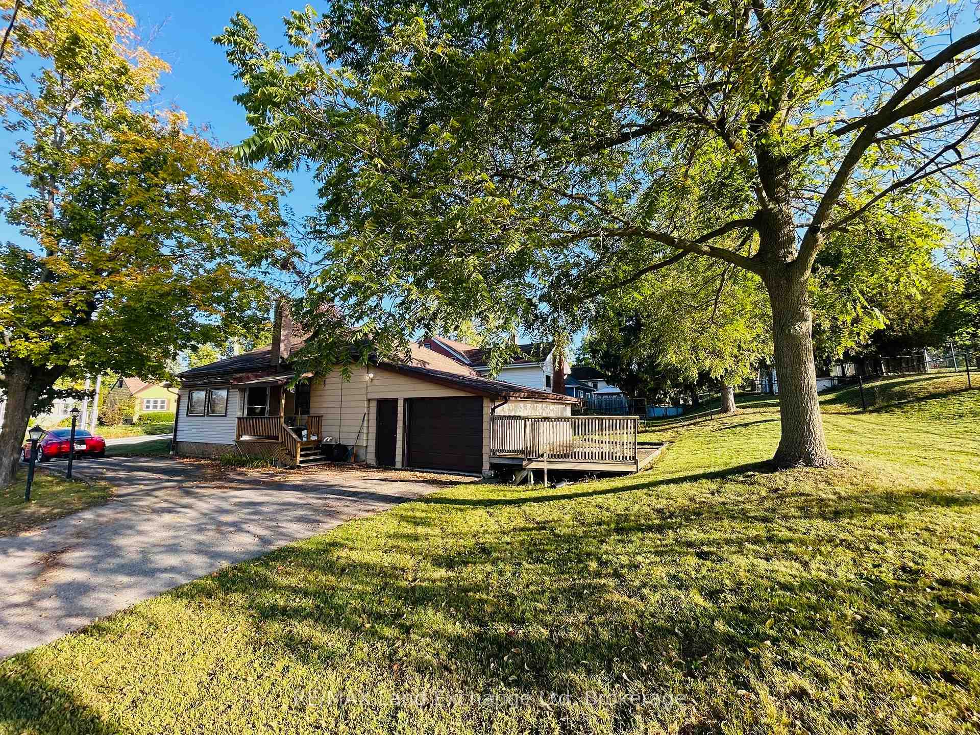 Photo 5 of 99 Carling Terrace, North Huron, Wingham — HOMEH