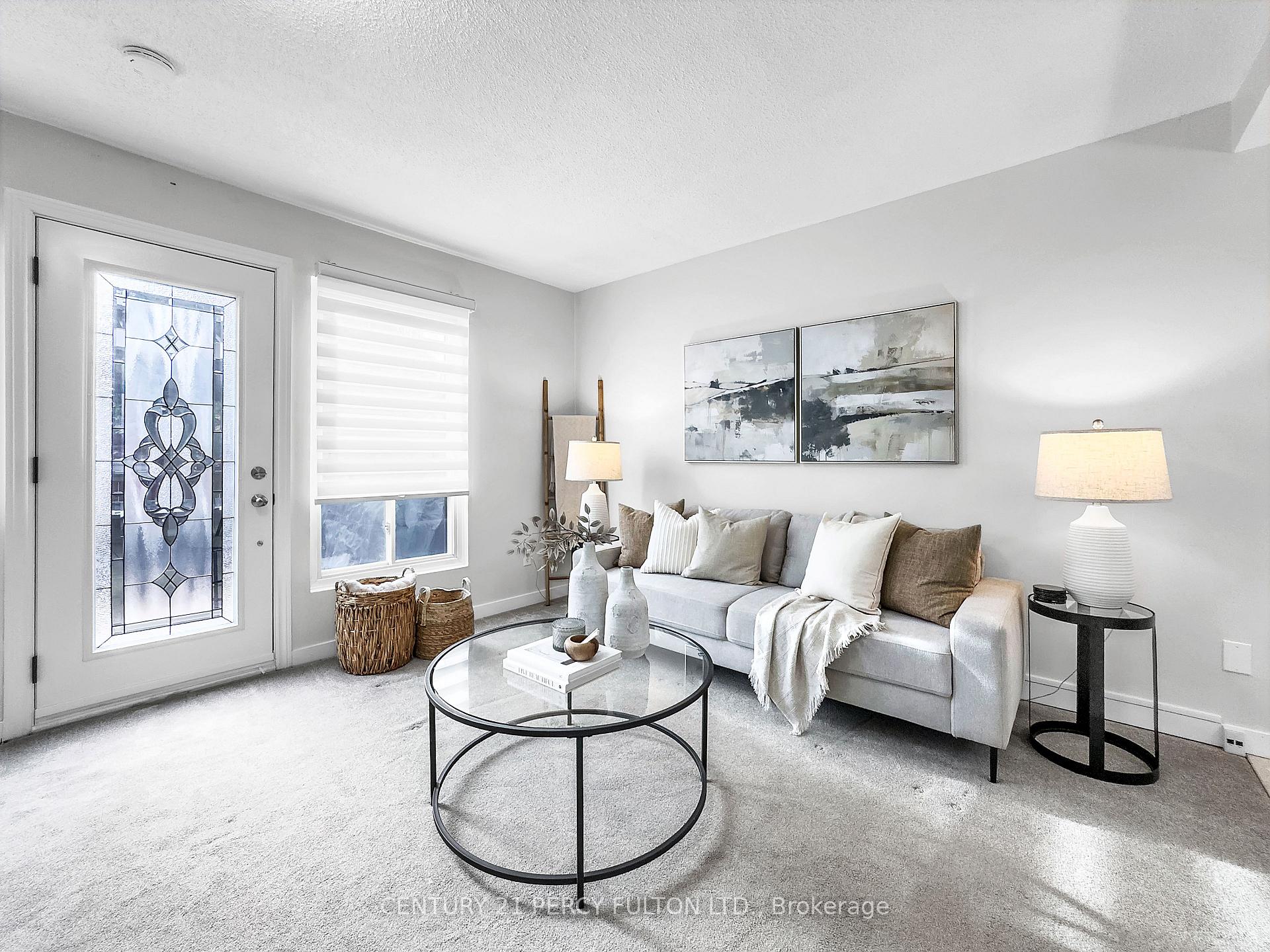 Photo 12 of 351 Pompano Court, Oshawa, Samac — HOMEH