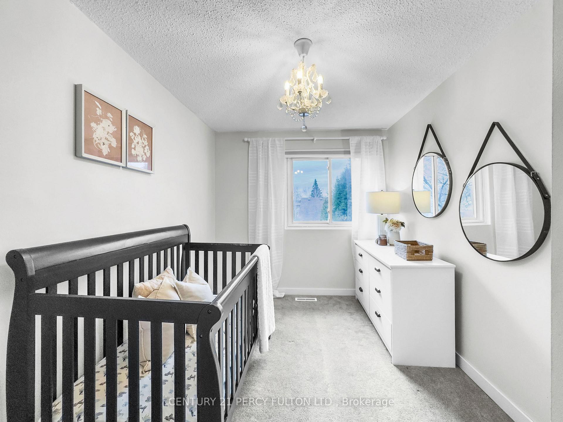 Photo 29 of 351 Pompano Court, Oshawa, Samac — HOMEH