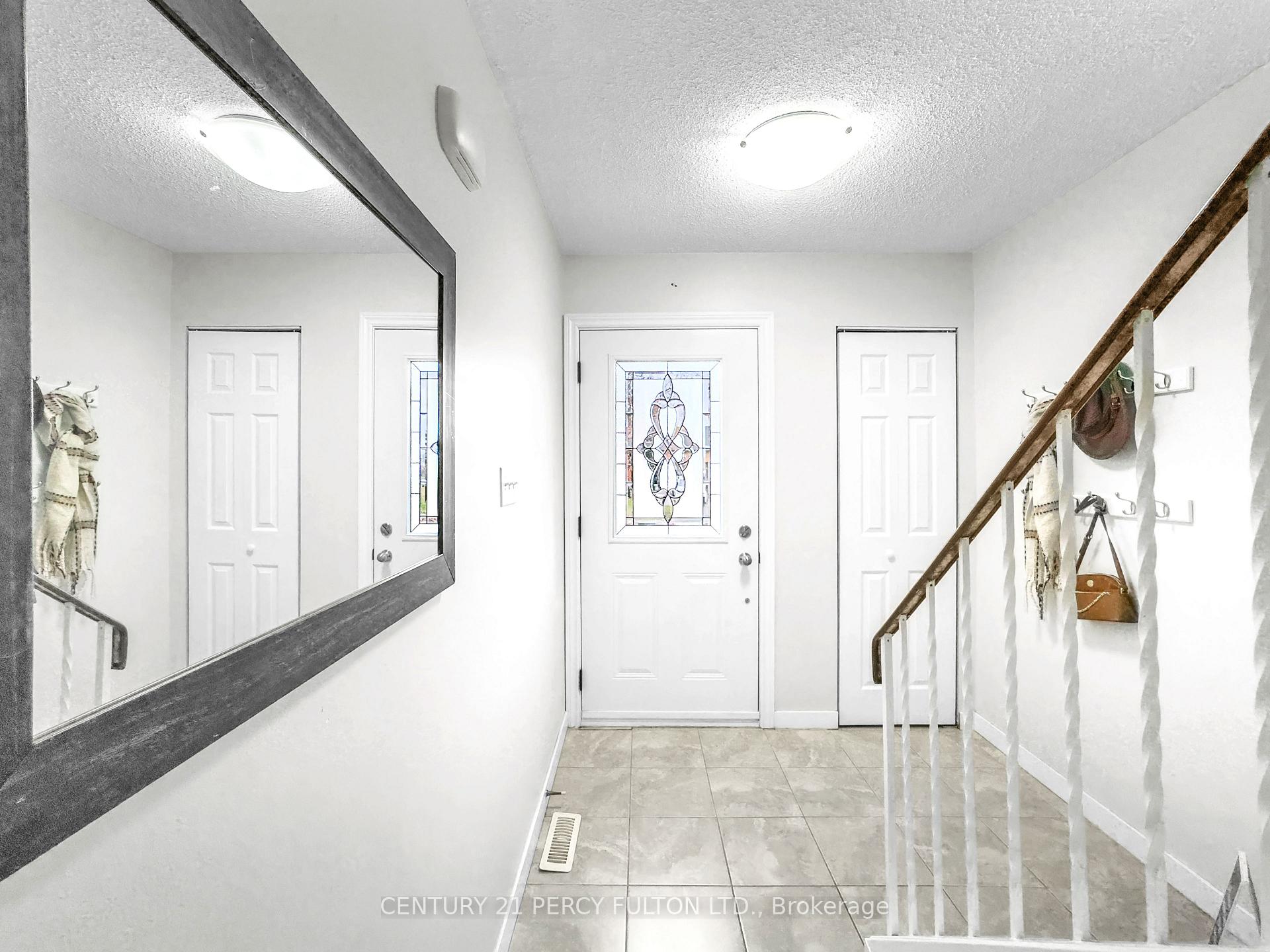 Photo 34 of 351 Pompano Court, Oshawa, Samac — HOMEH