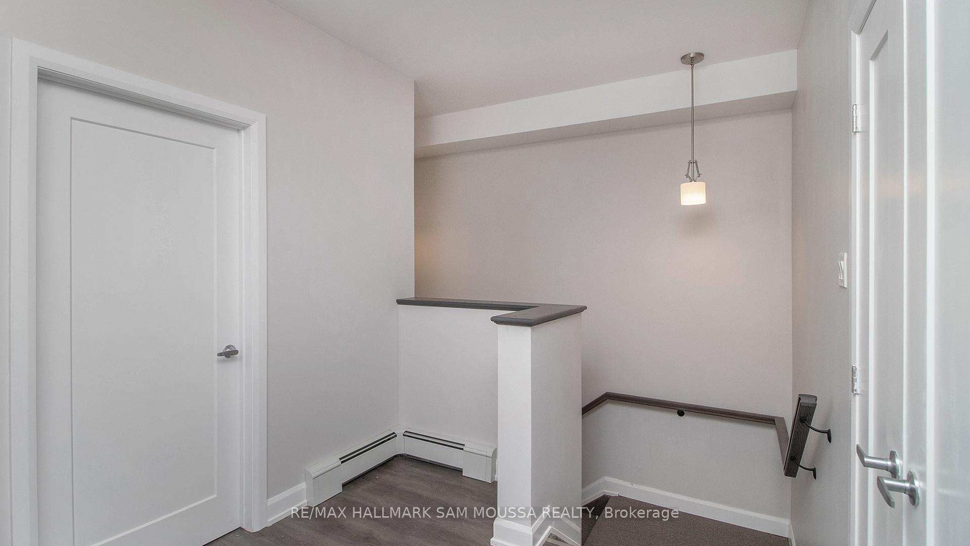 Photo 4 of Unit 7, 39 Senators Gate Drive, Perth — HOMEH