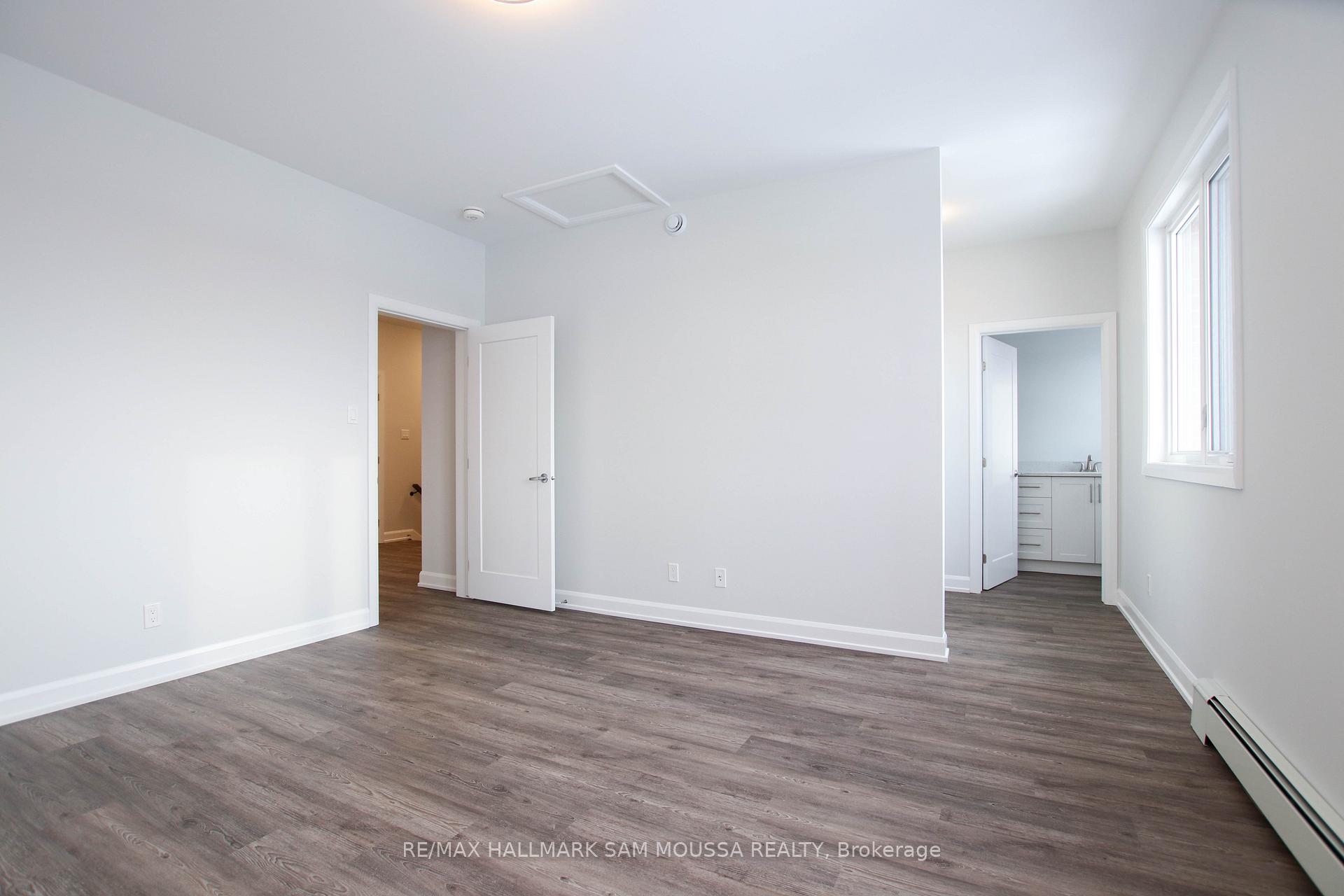 Photo 6 of Unit 7, 39 Senators Gate Drive, Perth — HOMEH