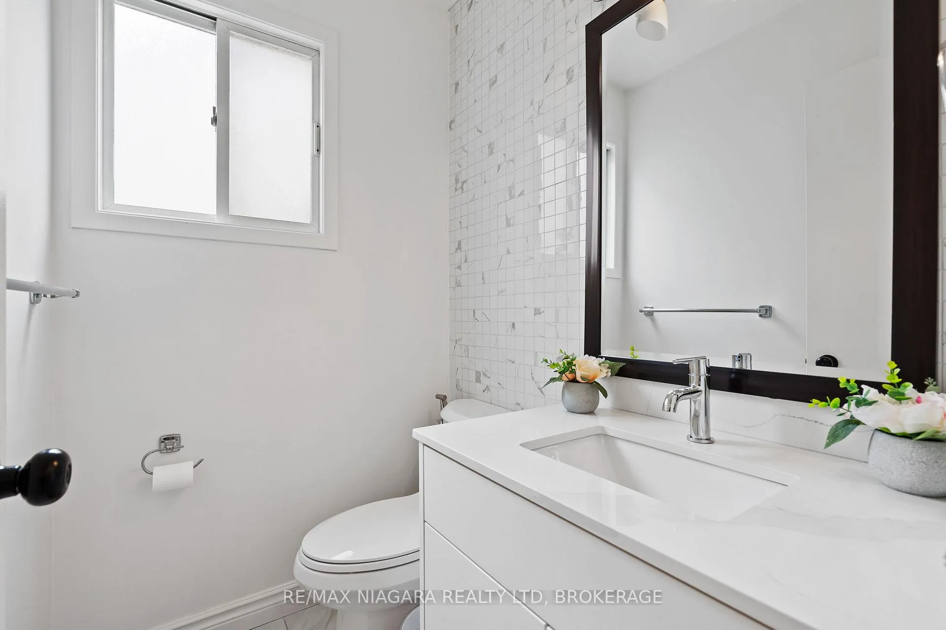 Photo 9 of 93 Stoney Brook Crescent, St. Catharines, Grapeview — HOMEH
