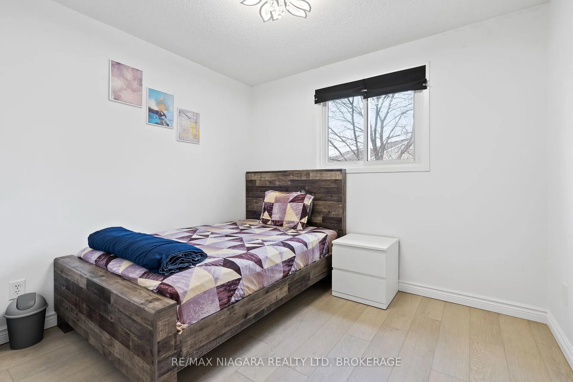 Photo 15 of 93 Stoney Brook Crescent, St. Catharines, Grapeview — HOMEH