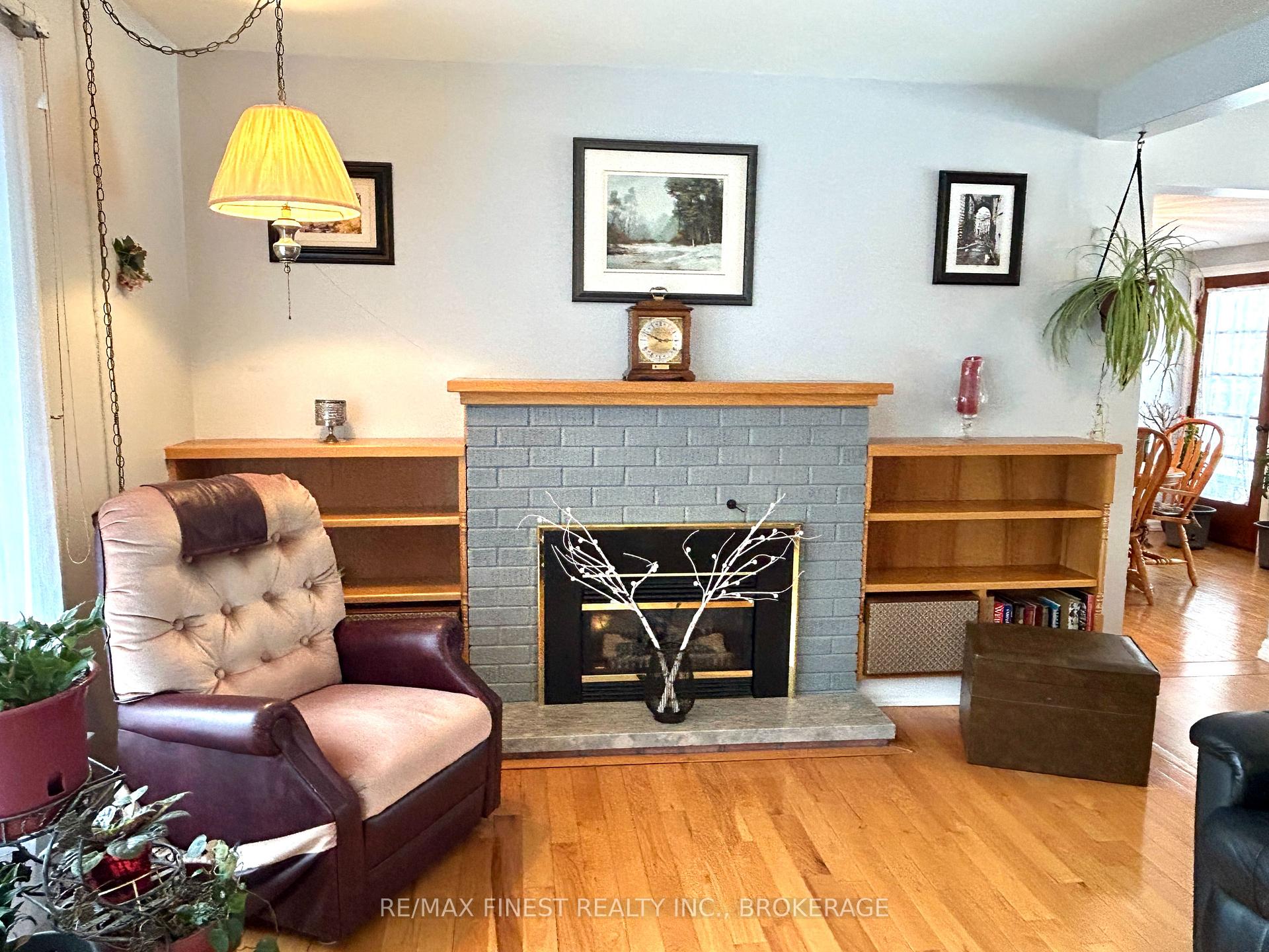 Photo 8 of 1869 Sydenham Road, Kingston, City North of 401 — HOMEH