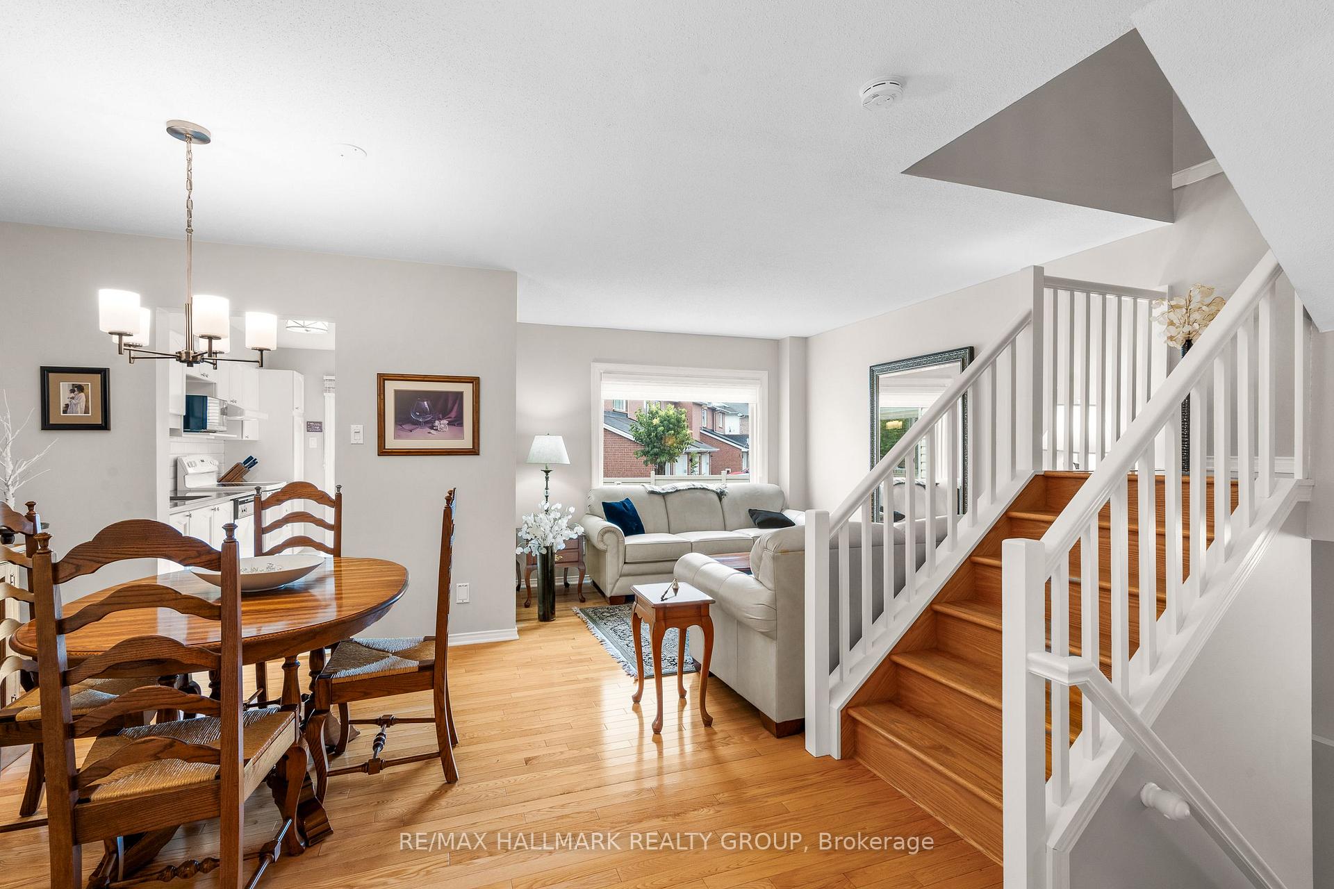 Photo 3 of 1567 Cedar Mills Road, Ottawa, Chateauneuf — HOMEH