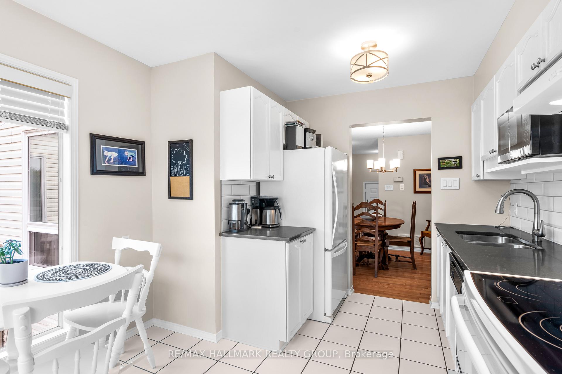 Photo 13 of 1567 Cedar Mills Road, Ottawa, Chateauneuf — HOMEH