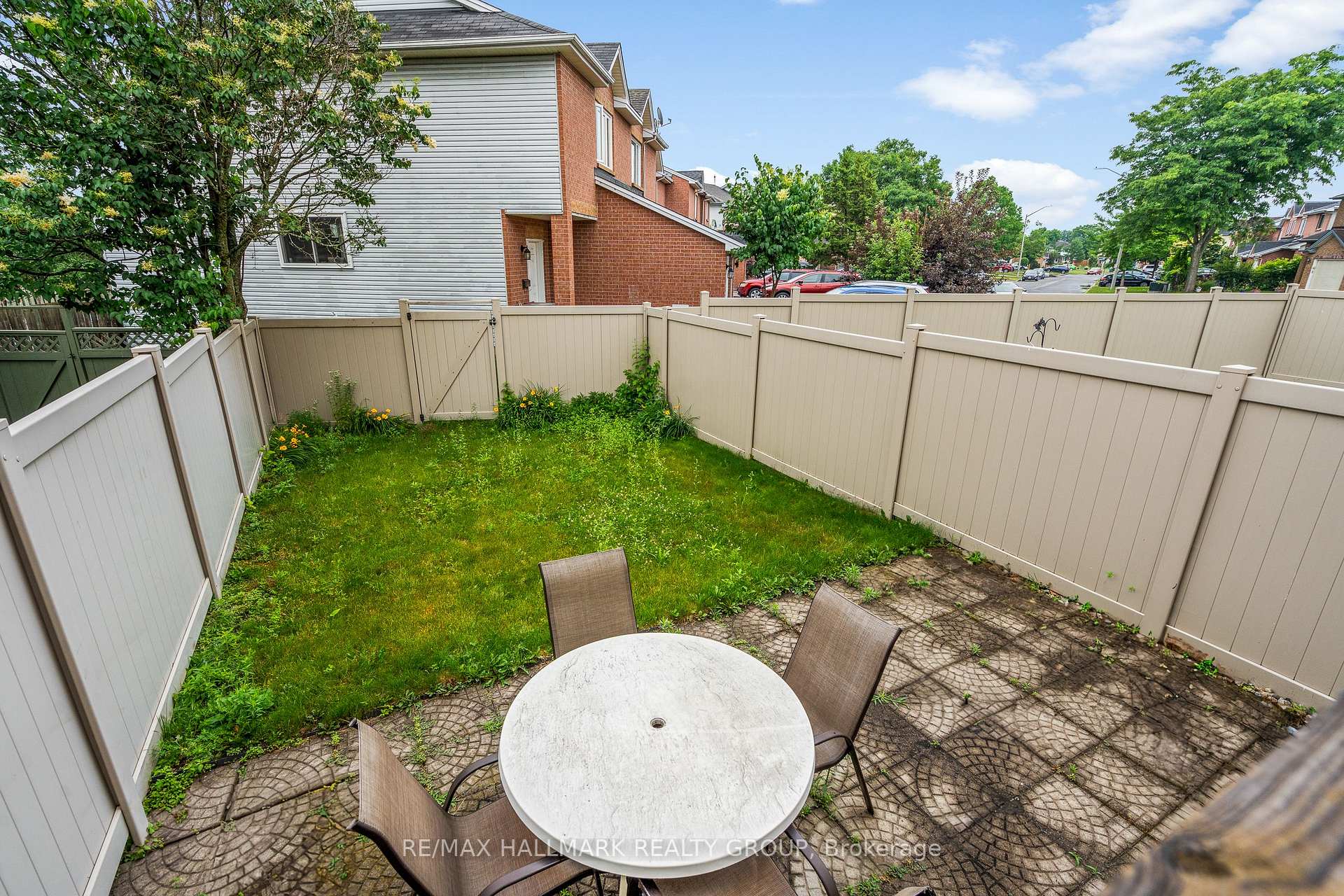 Photo 37 of 1567 Cedar Mills Road, Ottawa, Chateauneuf — HOMEH
