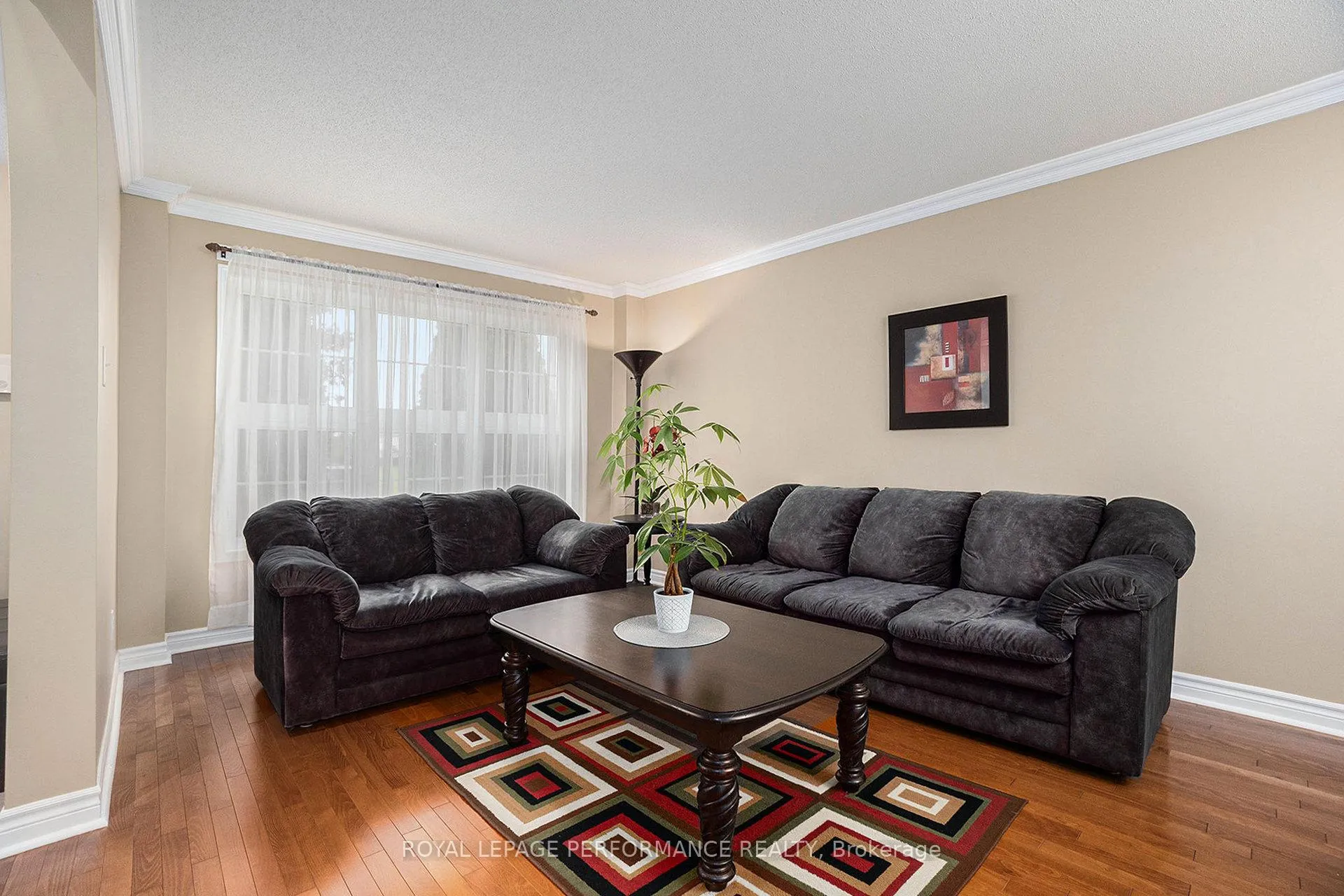 Photo 4 of 619 Chardonnay Drive, Ottawa, Avalon East — HOMEH