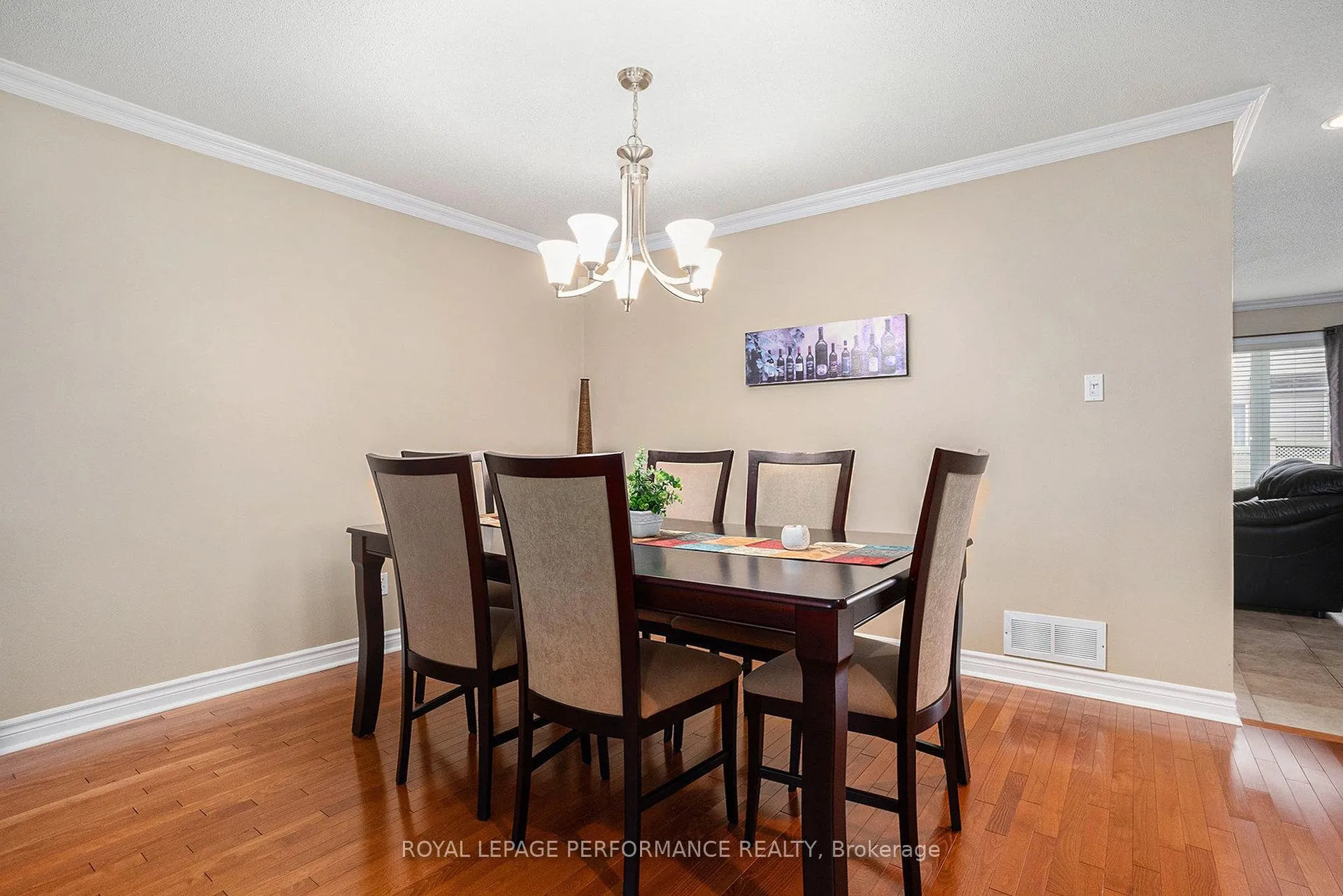 Photo 7 of 619 Chardonnay Drive, Ottawa, Avalon East — HOMEH
