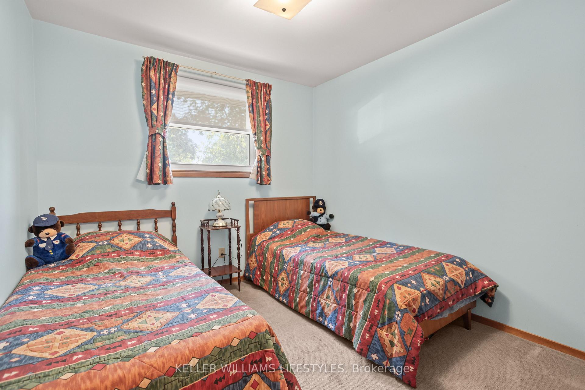 Photo 18 of 195 Queen Street, North Middlesex, Ailsa Craig — HOMEH