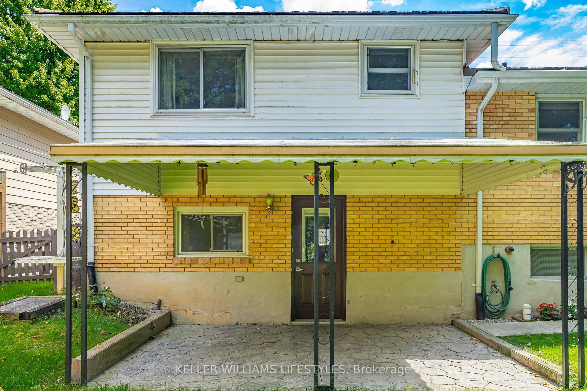 Photo 31 of 195 Queen Street, North Middlesex, Ailsa Craig — HOMEH