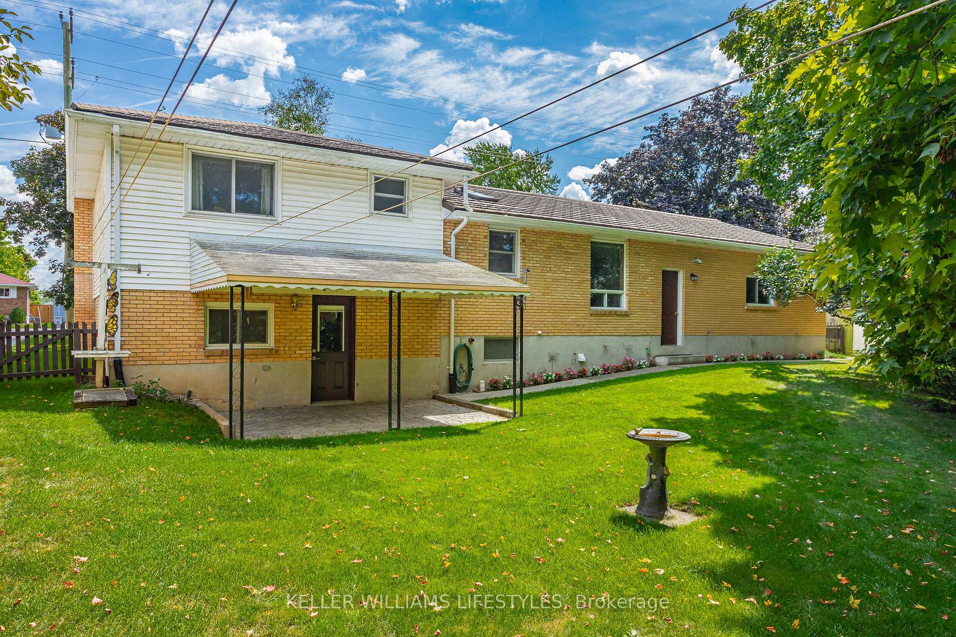 Photo 35 of 195 Queen Street, North Middlesex, Ailsa Craig — HOMEH