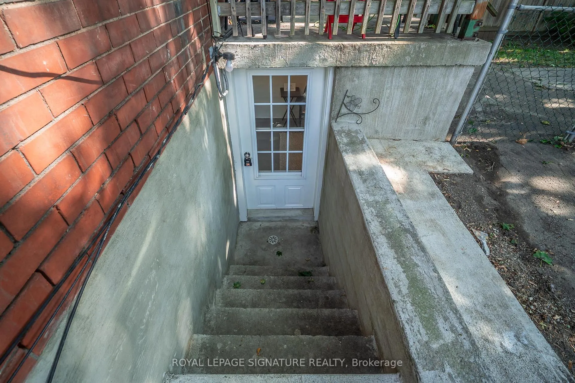 Photo 9 of 295 Arthur Street, Oshawa, Central — HOMEH