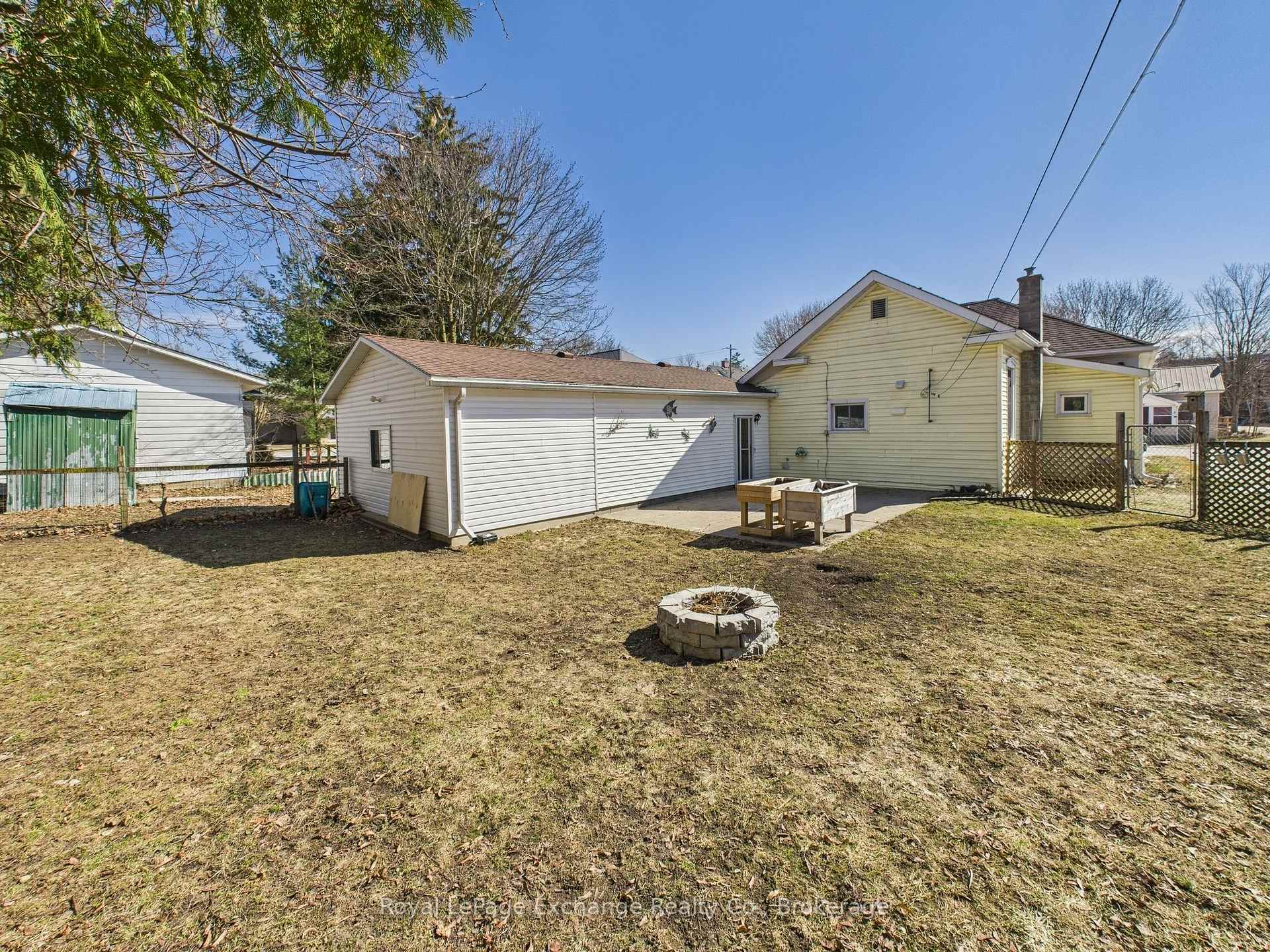 Photo 34 of 222 Edward Street, North Huron, Wingham — HOMEH