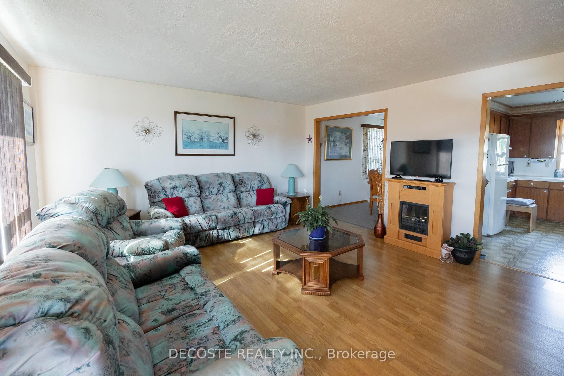 Photo 5 of 45 Clement Street, North Glengarry, Alexandria — HOMEH