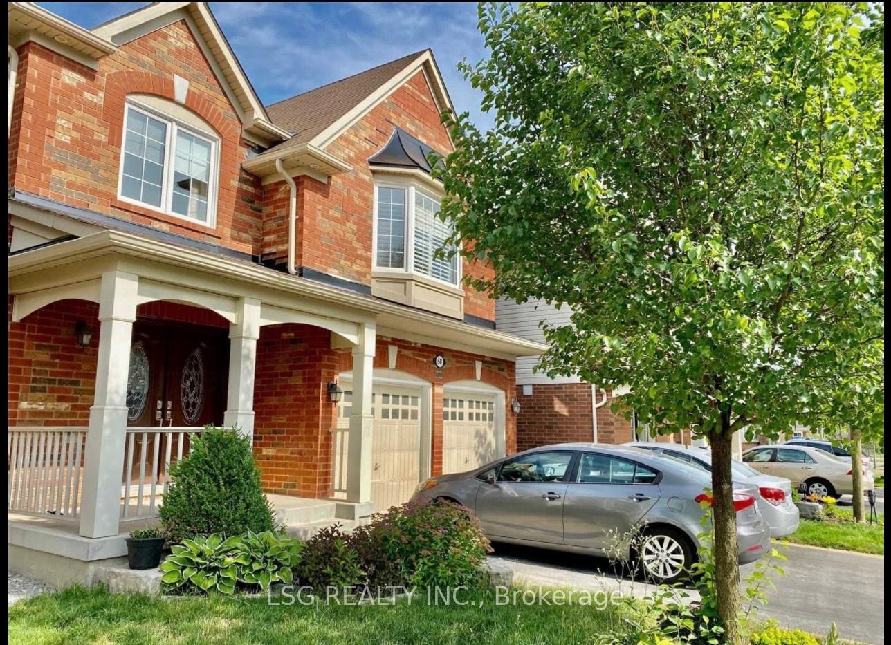 Photo 2 of Unit Basement, 58 Bulmer Crescent, Newmarket, Woodland Hill — HOMEH