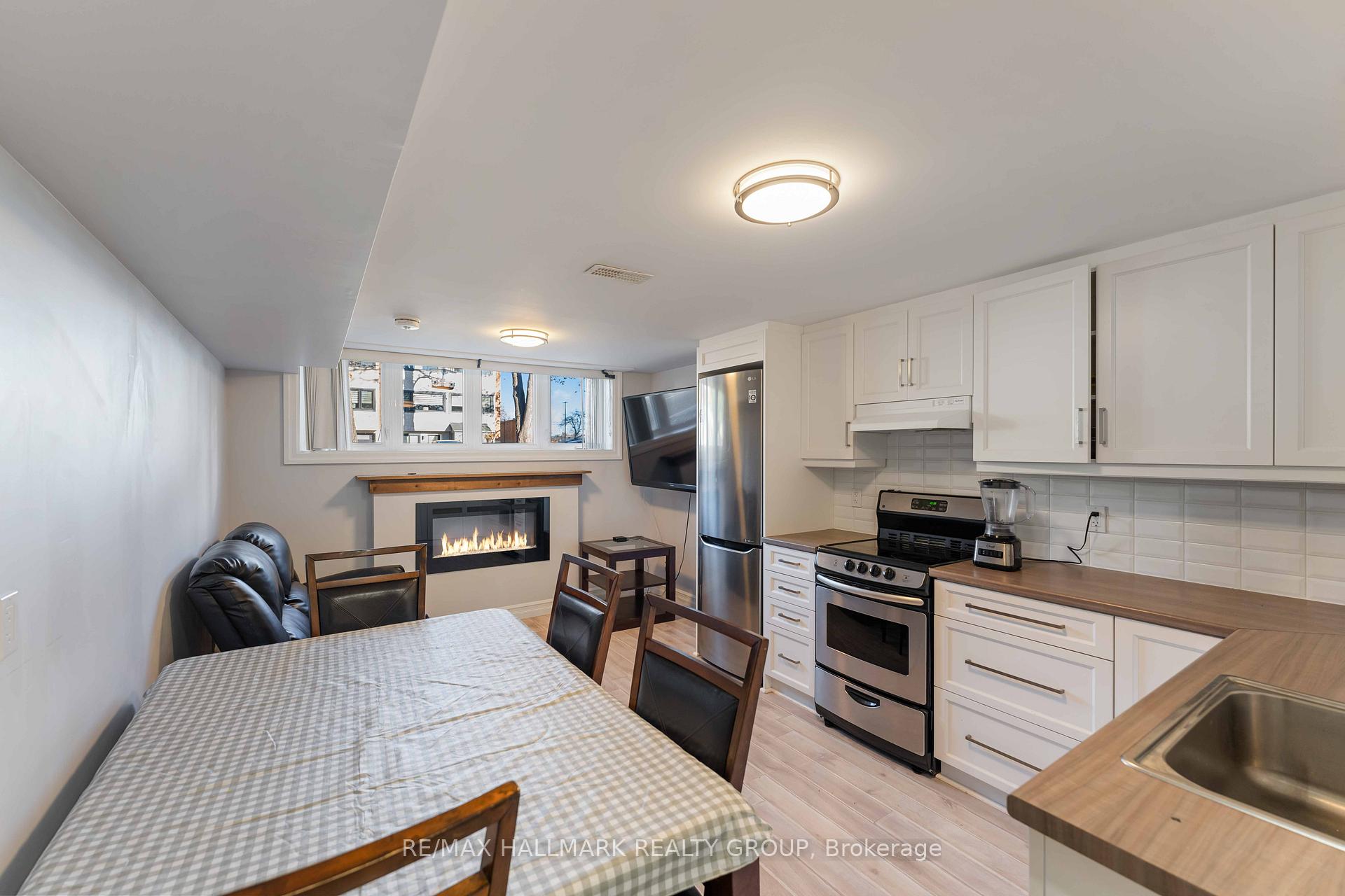 Photo 24 of 732 Morin Street, Ottawa, Castle Heights — HOMEH