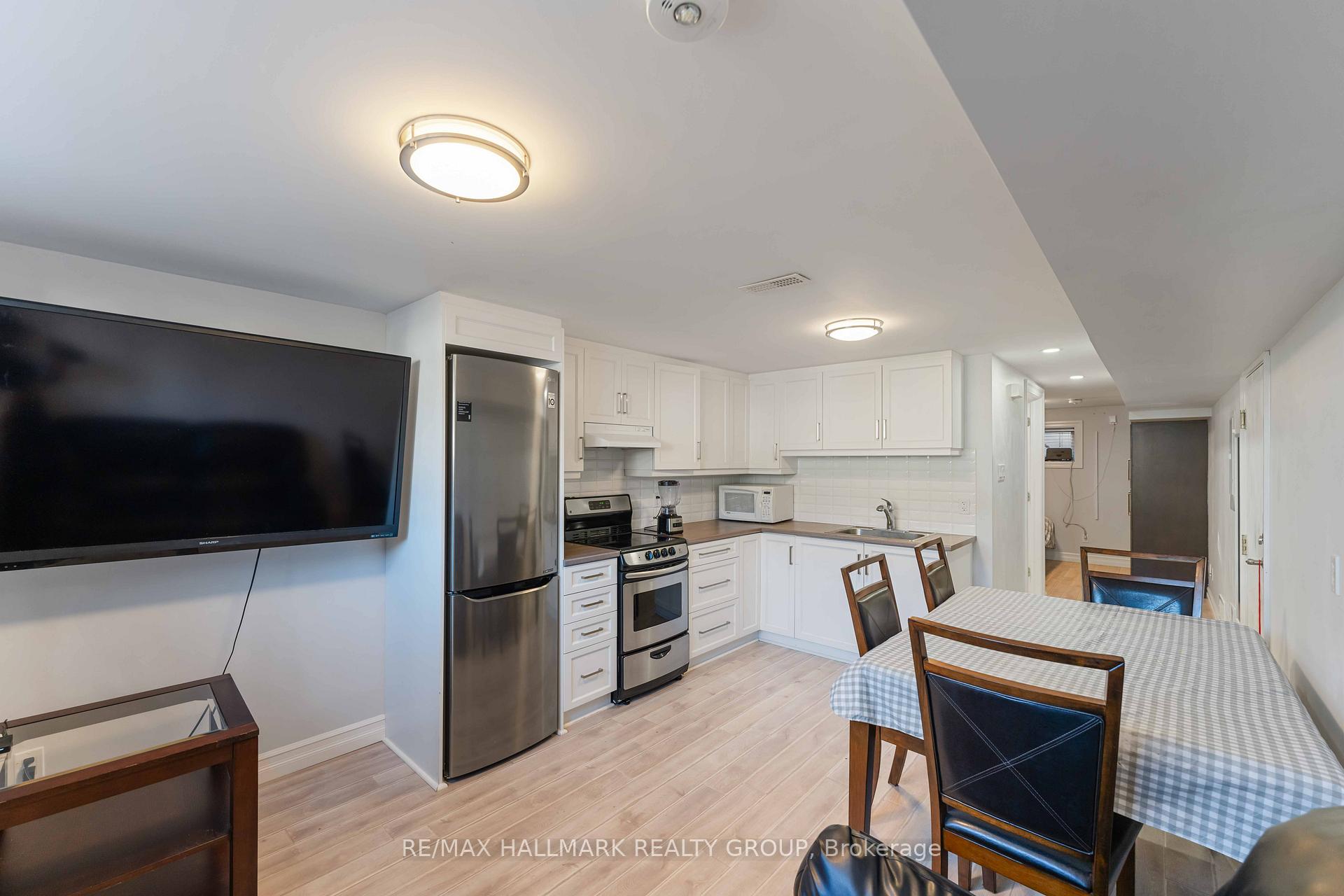 Photo 25 of 732 Morin Street, Ottawa, Castle Heights — HOMEH