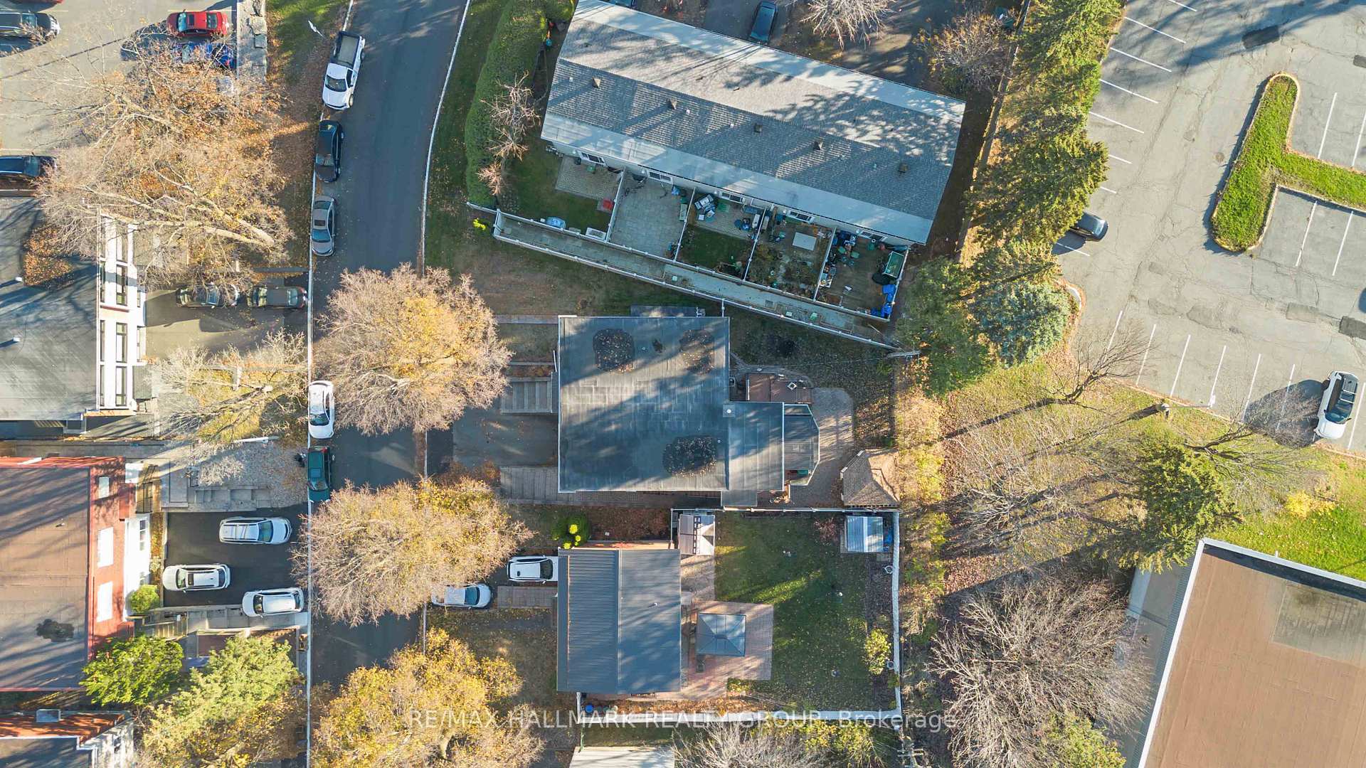 Photo 37 of 732 Morin Street, Ottawa, Castle Heights — HOMEH
